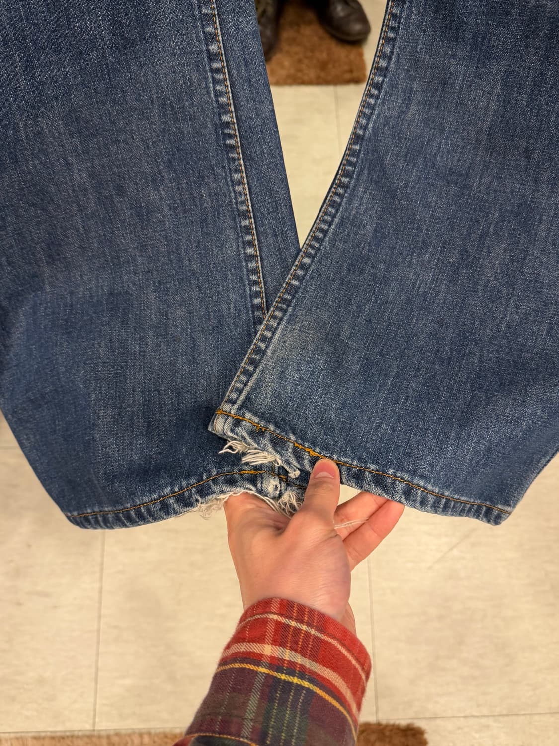 90s Levis 리바이스 557 플레어핏 부츠컷 데님팬츠 (Japan) 상품이미지4