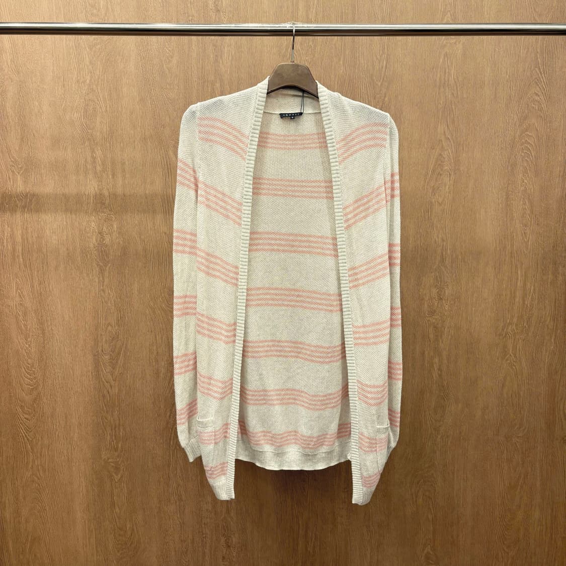 띠어리 코튼 캐시미어 긴팔 니트 가디건 스트라이프 디테일 슬림핏 아이보리 상품이미지2