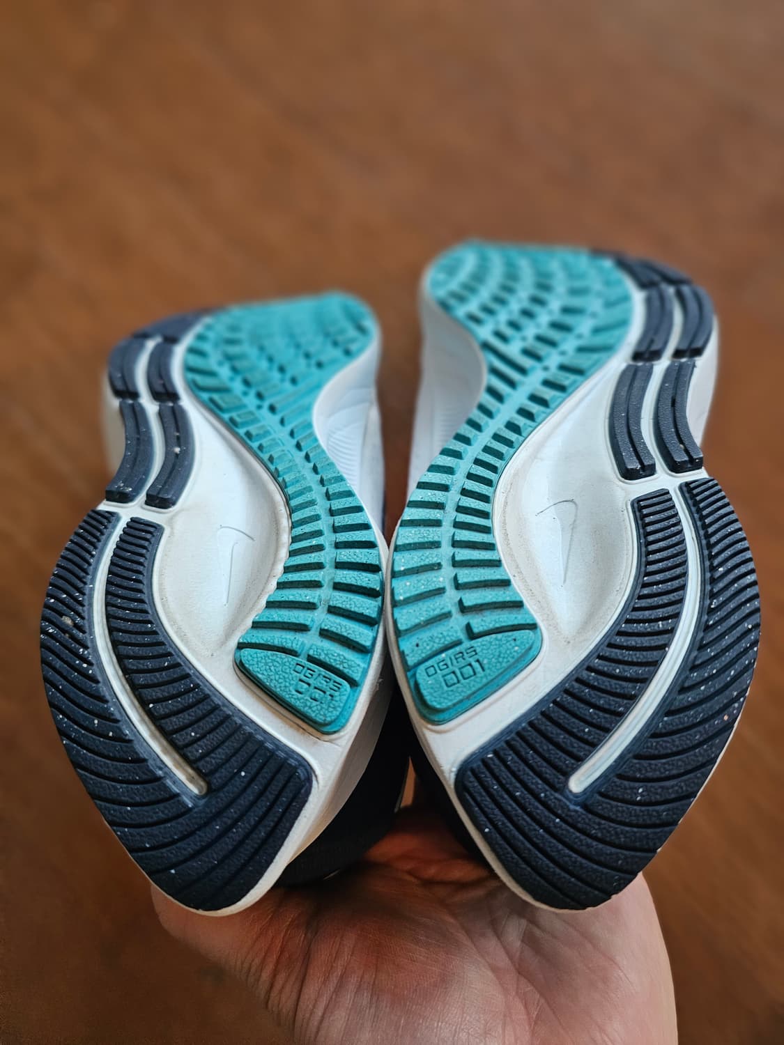 나이키 에어줌 페가수스 38 흰파 265 상품이미지5