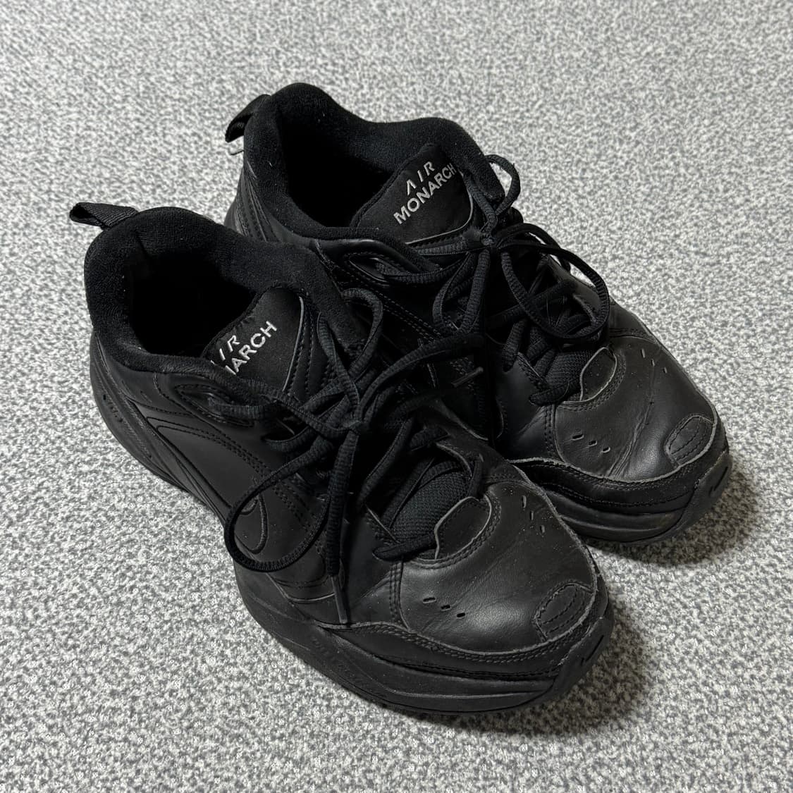 [정가 10만원] 나이키 에어모나크 265 상품이미지1