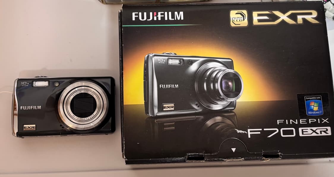 희귀매물)후지필름 파인픽스 f70exr 원희카메라 상품이미지2