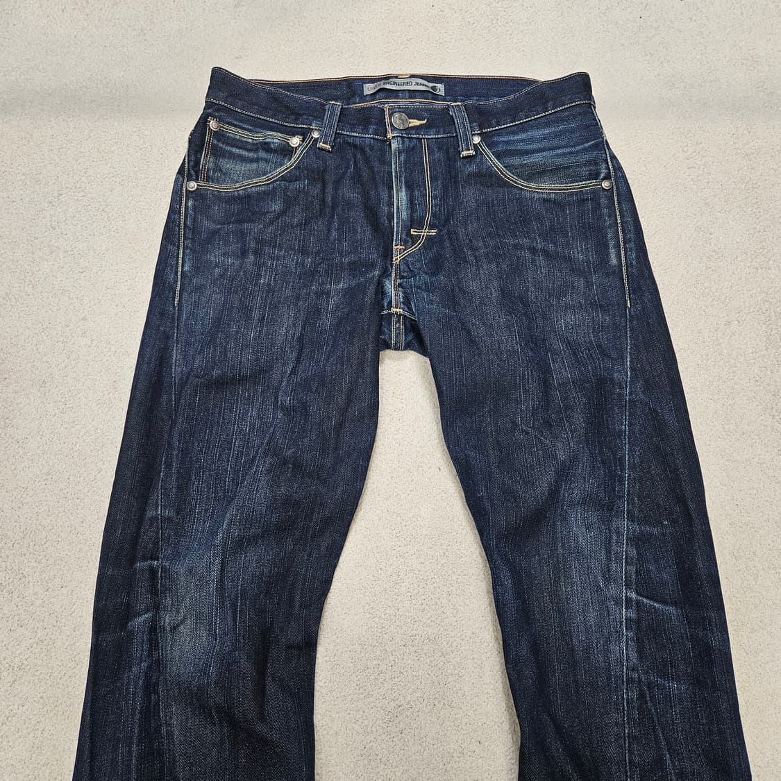 리바이스 엔지니어드진 32 상품이미지2