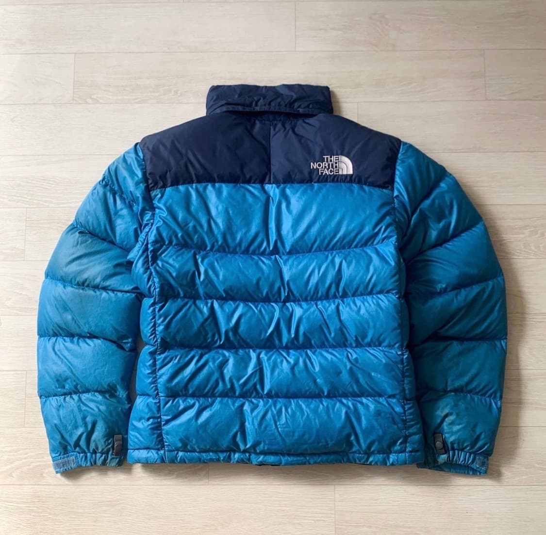 노스페이스 700 다운 패딩 스카이 블루 상품이미지2