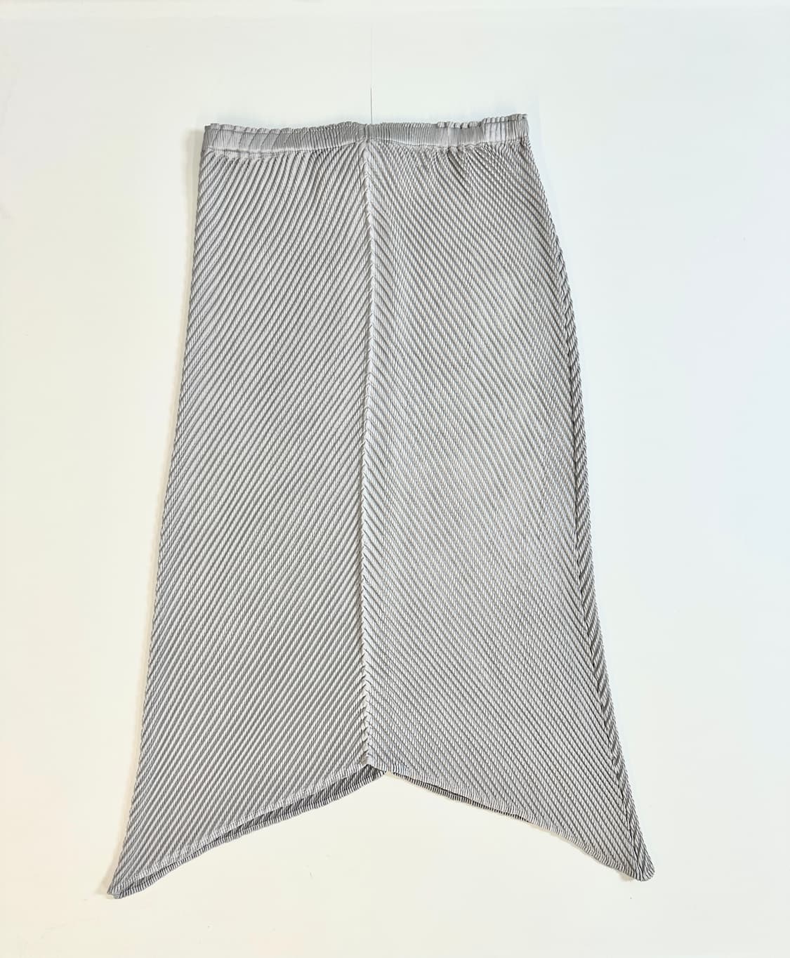 이세이 미야케  Pleats Please 실버 사선 미디 스커트 (2) 상품이미지1