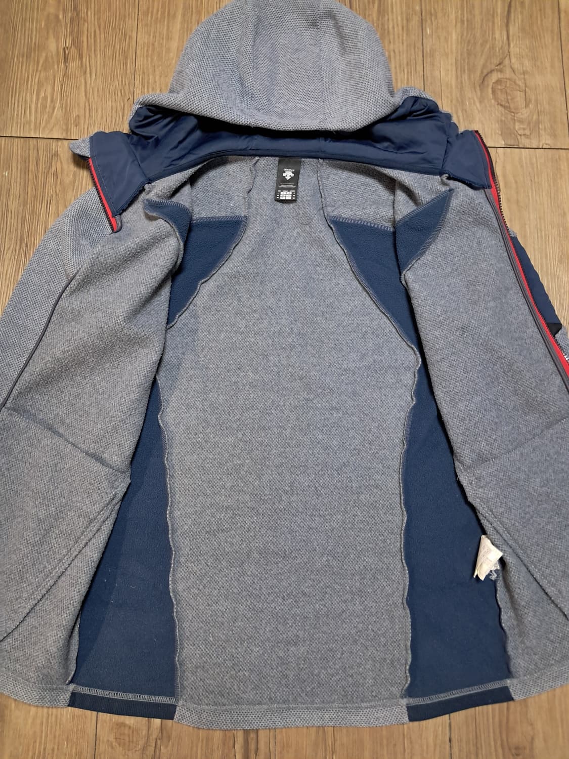 데상트 후드집업 남성100  상품이미지6