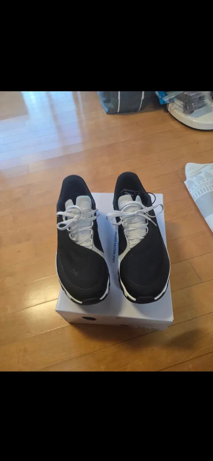 온러닝x포스트 아카이브 팬션 클라우드몬스터 하이퍼 상품이미지1