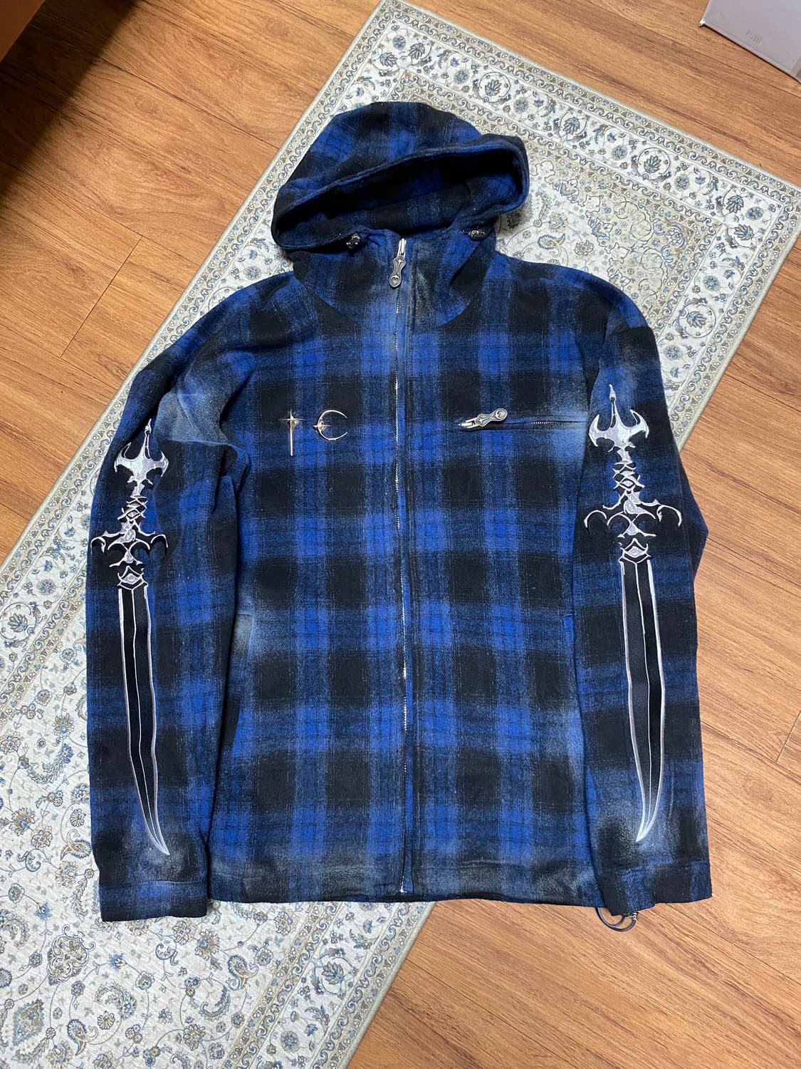 떠그 클럽Arab Sword Flannel Zip-up 상품이미지1