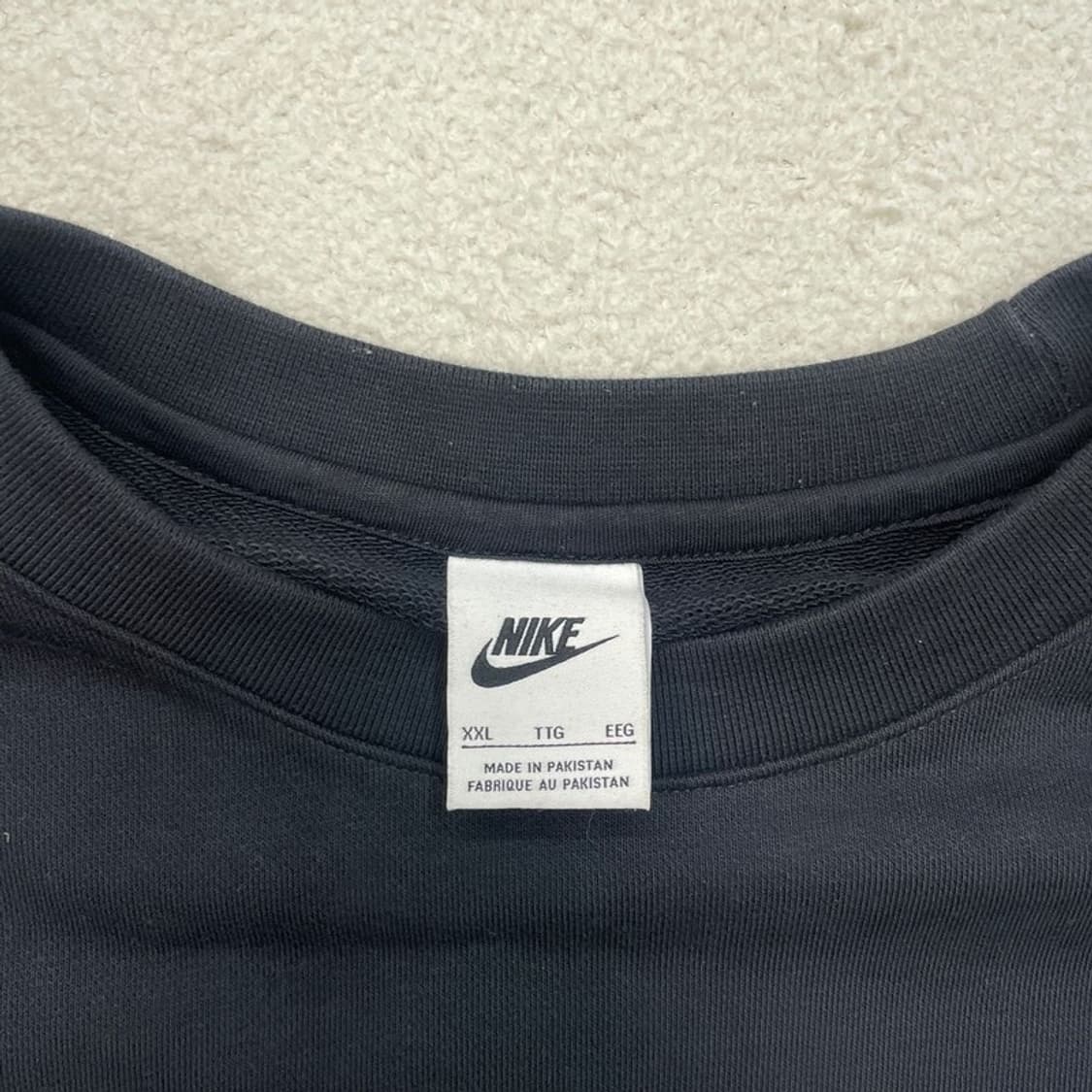 NIKE 자수 로고 맨투맨 블랙 110 상품이미지3