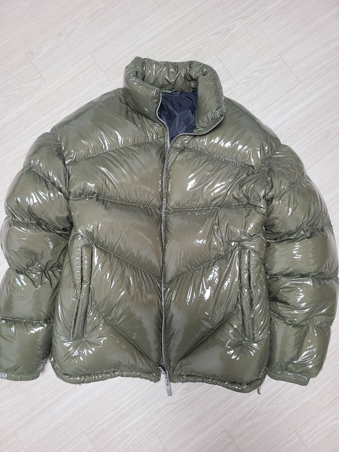 아르마니 익스체인지 글로시패딩 #푸퍼패딩 M 상품이미지1