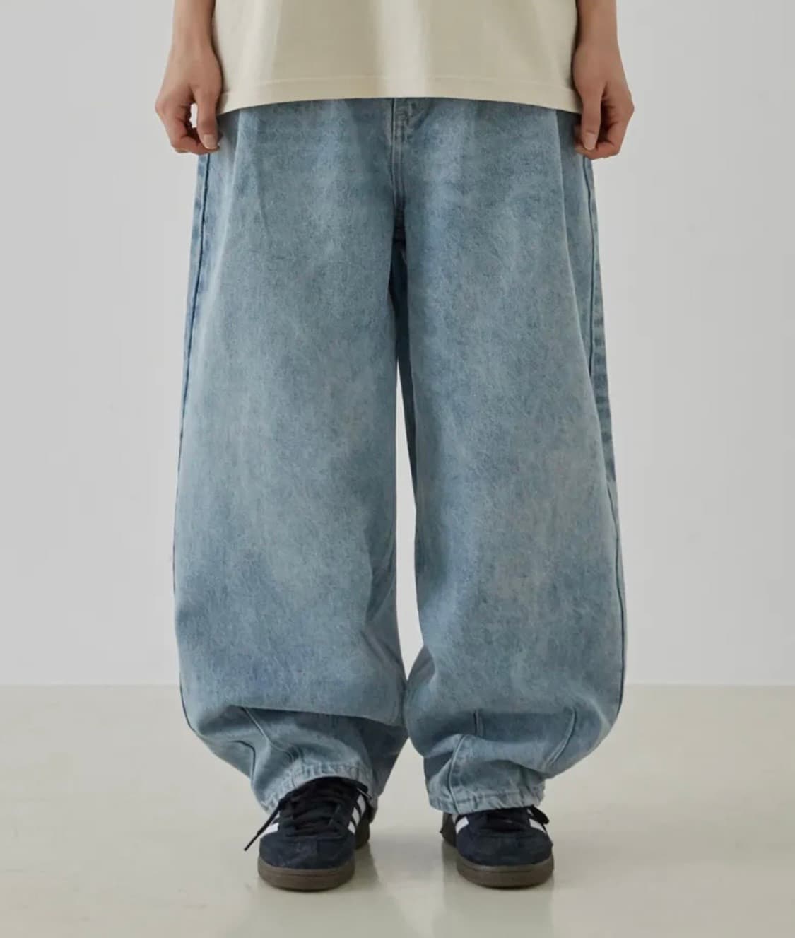 어반스터프 워싱 롱 벌룬 팬츠 (연청) 상품이미지1