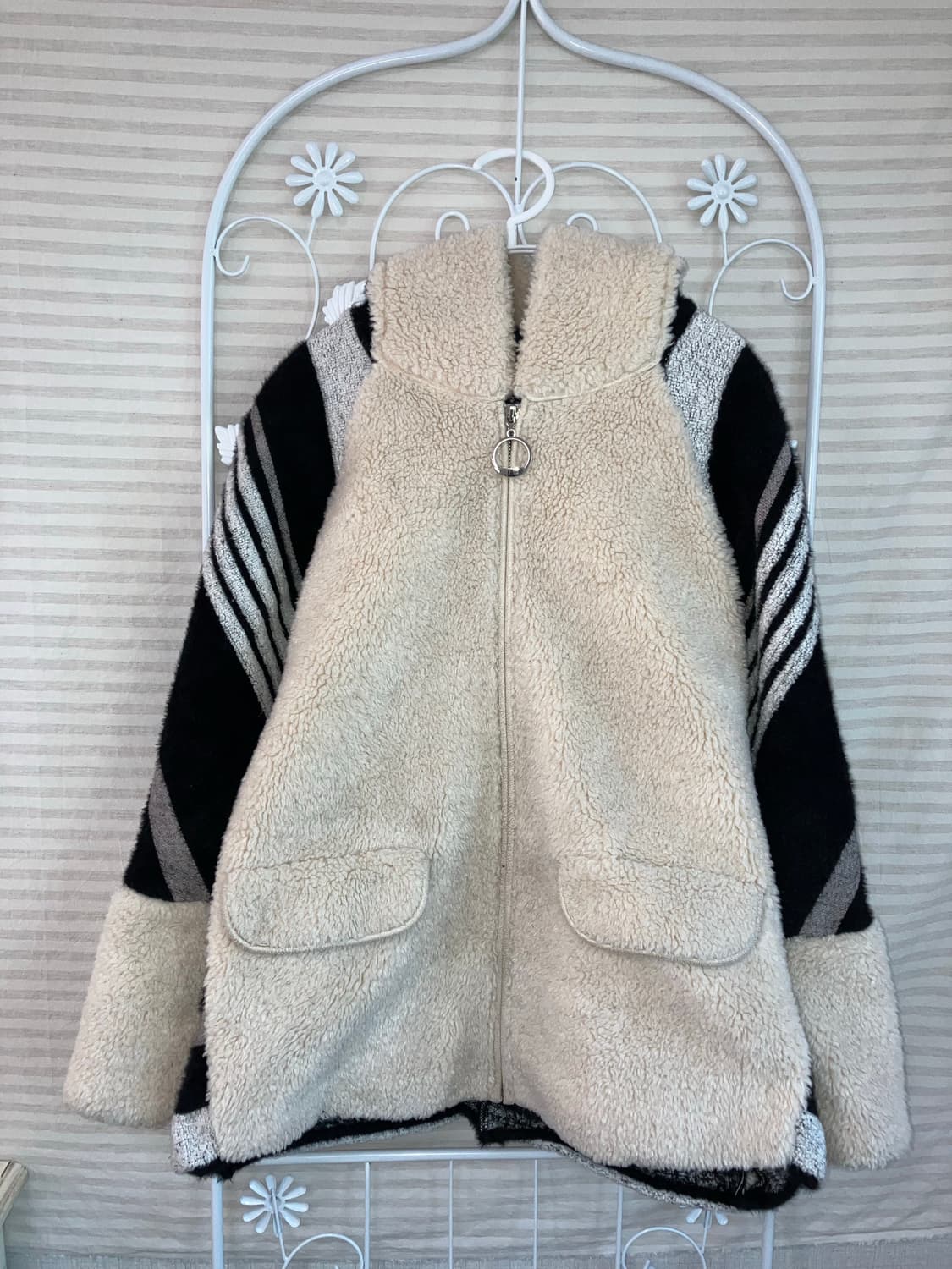 jpn vintage 아이보리 블랙 배색 후드 후리스 y2k 스트릿 갸루 상품이미지1