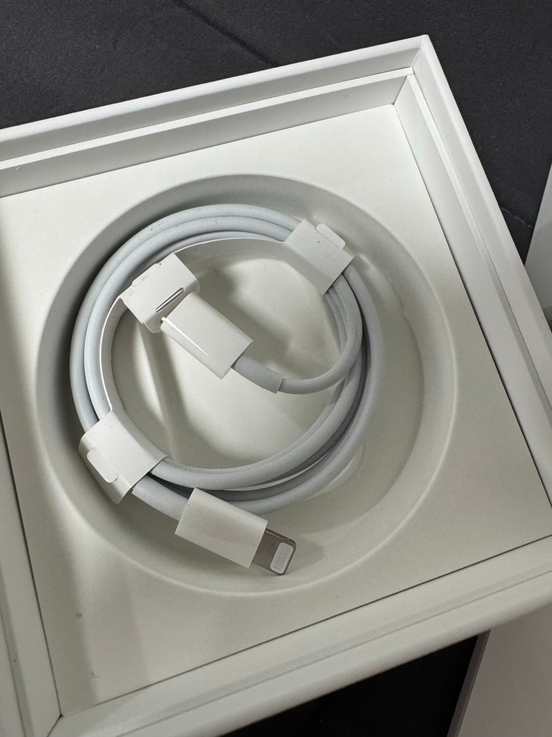 풀박스) 에어팟 프로2 8핀 상품이미지7