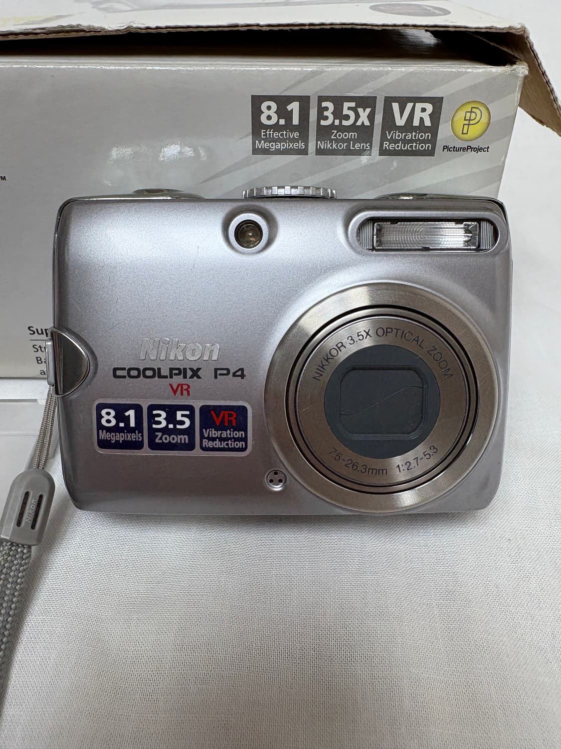 Nikon Coolpix P4(니콘 쿨픽스 P4) 상품이미지2