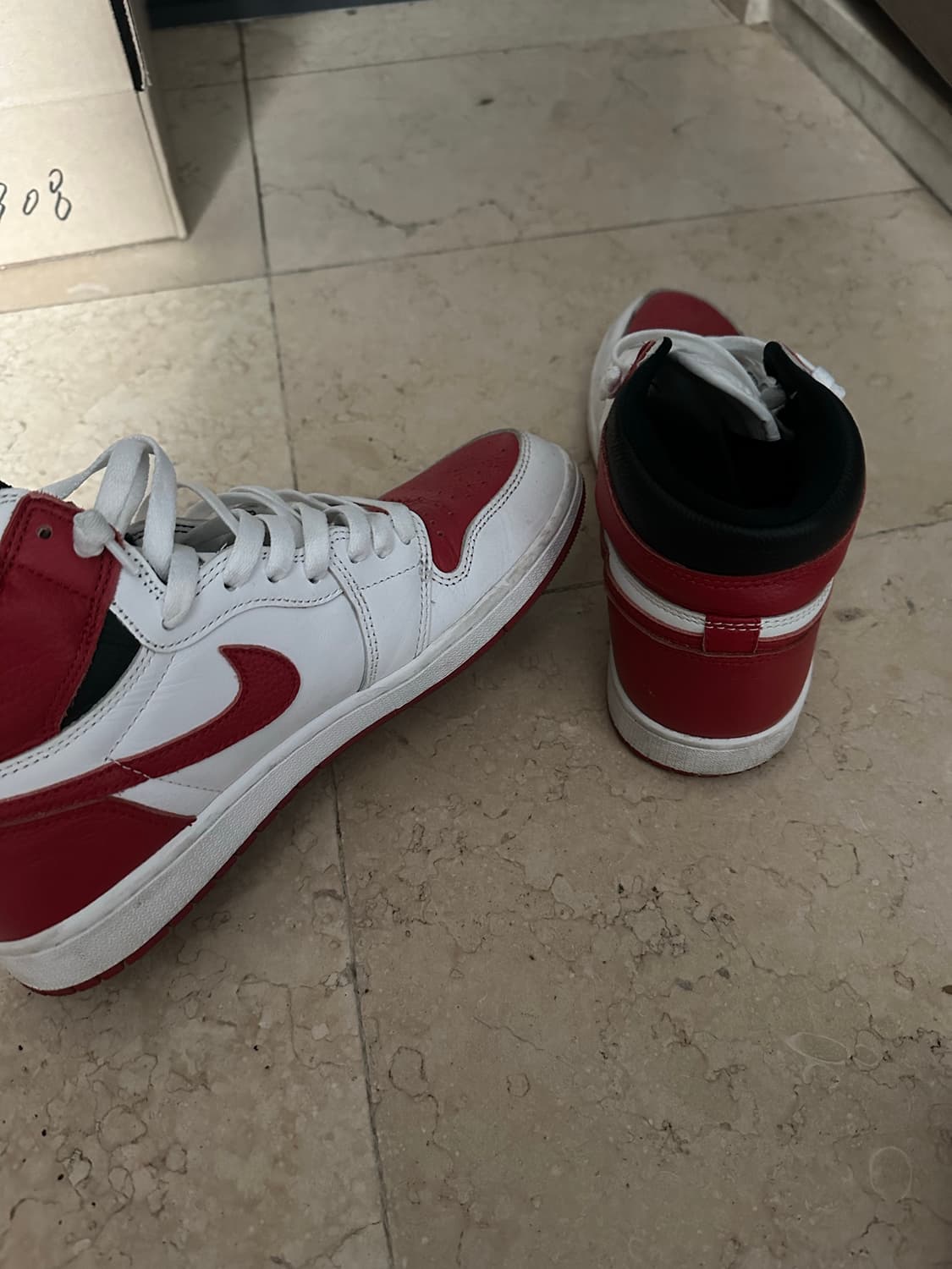 나이키 에어 조던1 레트로 하이 OG 헤리티지 275 상품이미지3