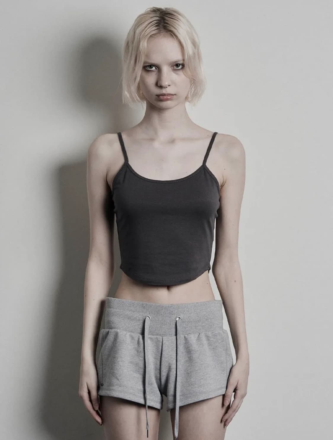 보헤미안서울 SOFT SLEEVELESS, CHARCOAL 상품이미지1