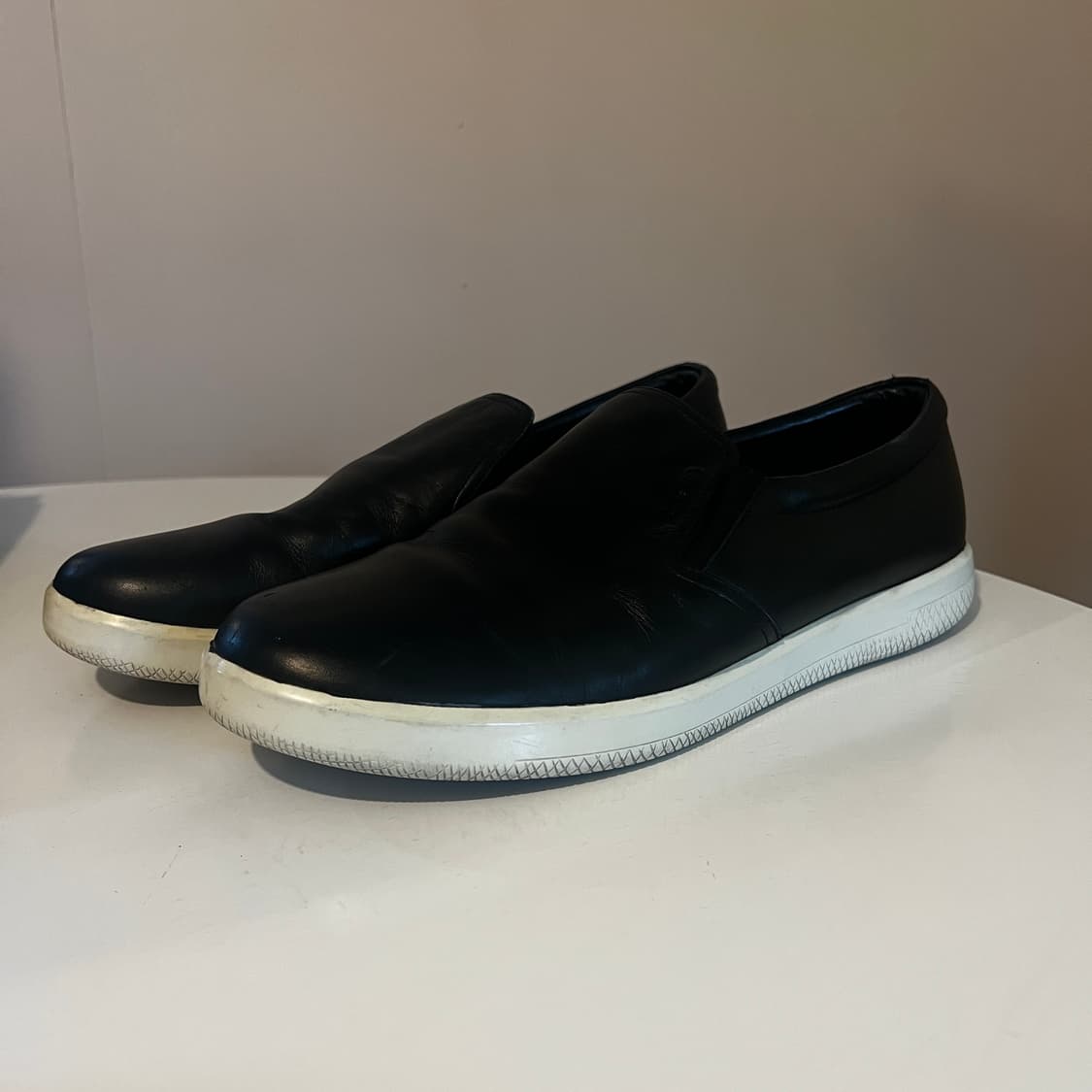 프라다 Downtown Slip-on Sneakers  상품이미지1
