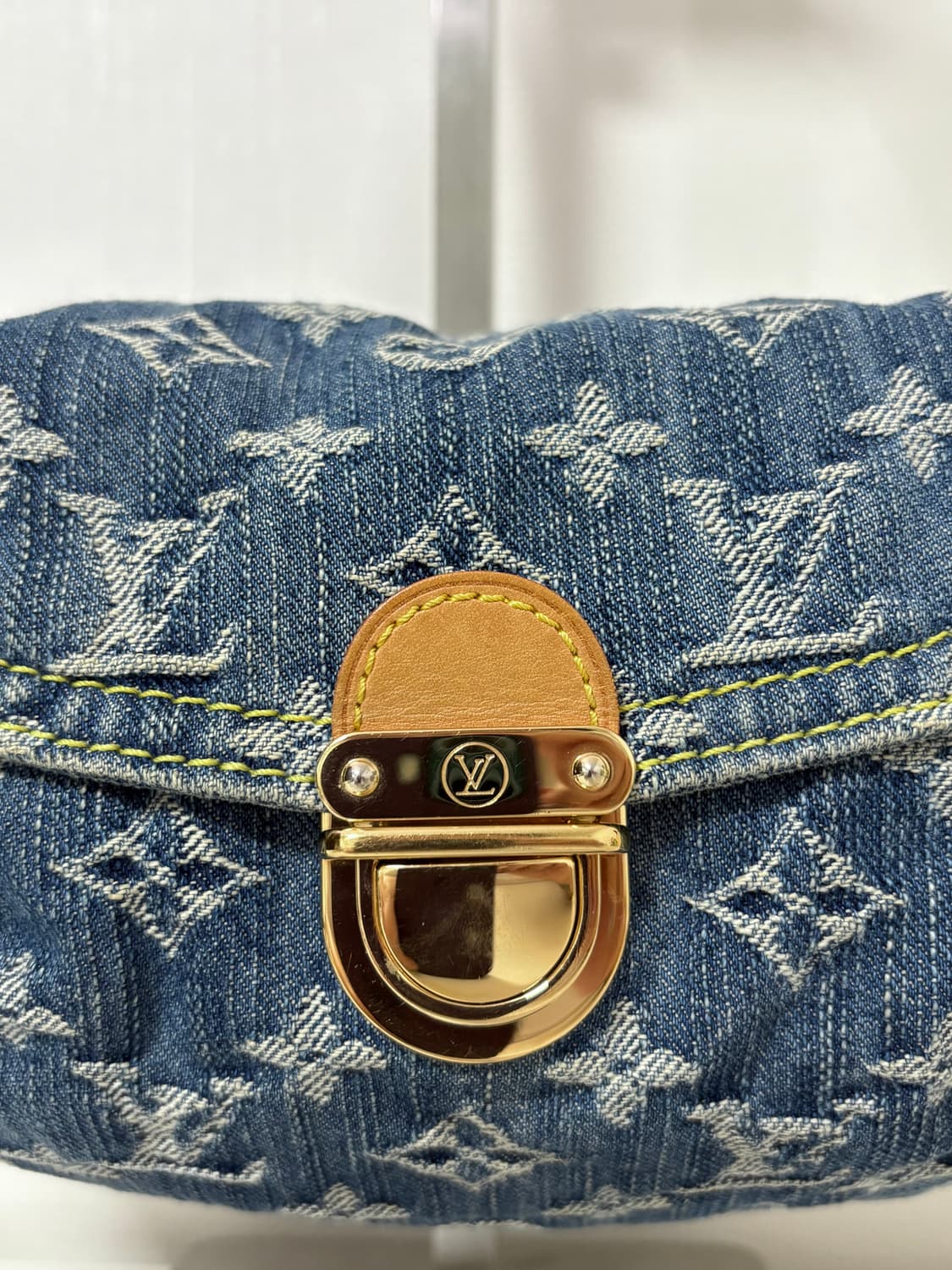 루이비통 데님 플리티백 상품이미지3