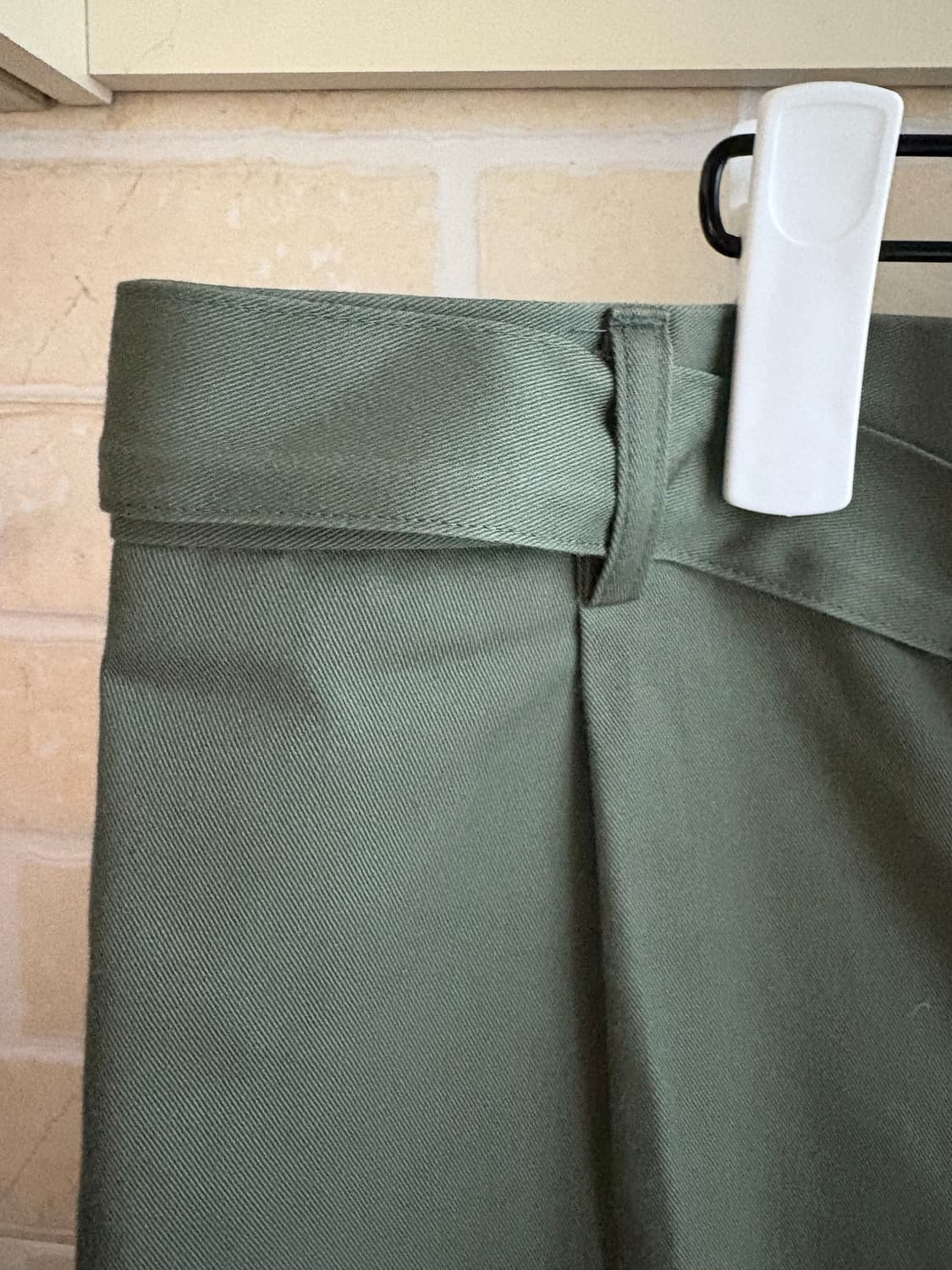 와기 벨티드 팬츠 - 밀리터리 그린 3사이즈 상품이미지5