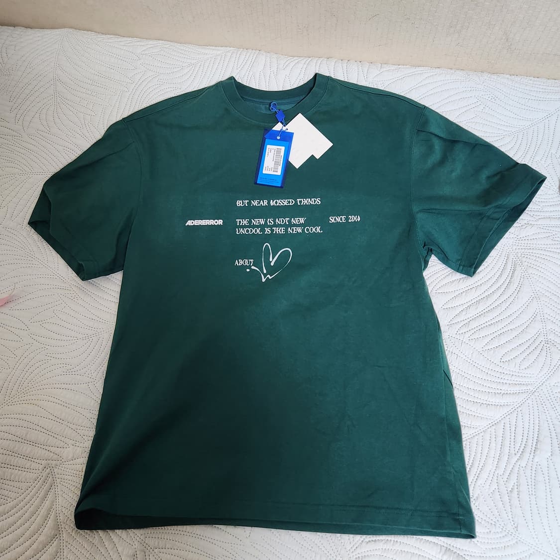 아더에러 반팔 티셔츠 새상품 M twinkle logo t-shirts  상품이미지2