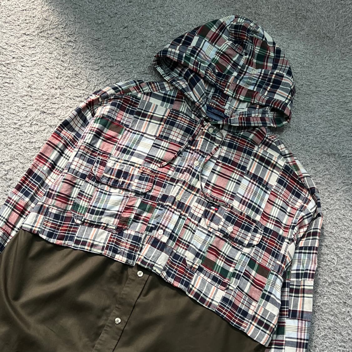 [95-100] 타미힐피거 패치워크후드셔츠 상품이미지1