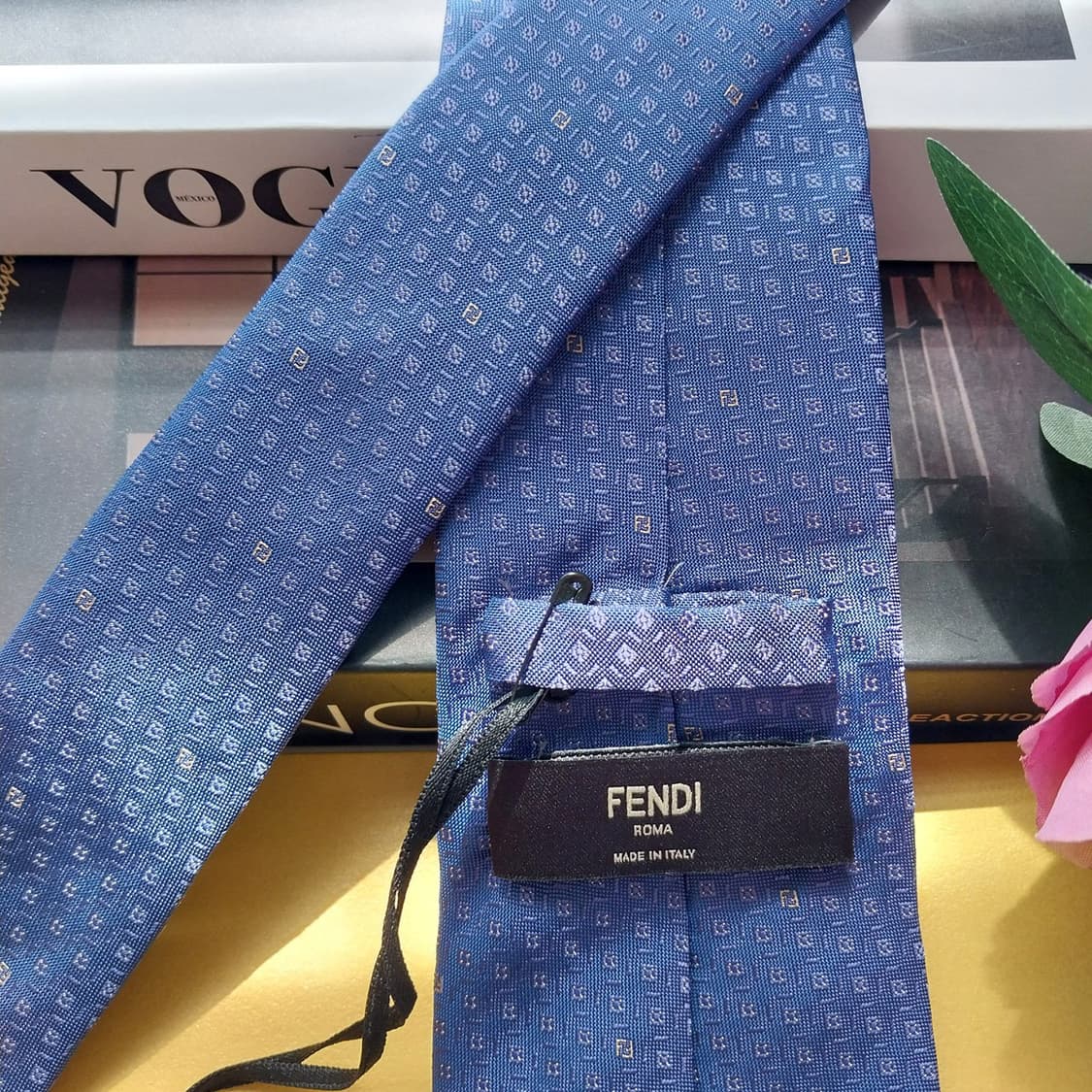 펜디 블루 스몰 로고 패턴 8cm 슬림 넥타이 새상품 K2588
 상품이미지6