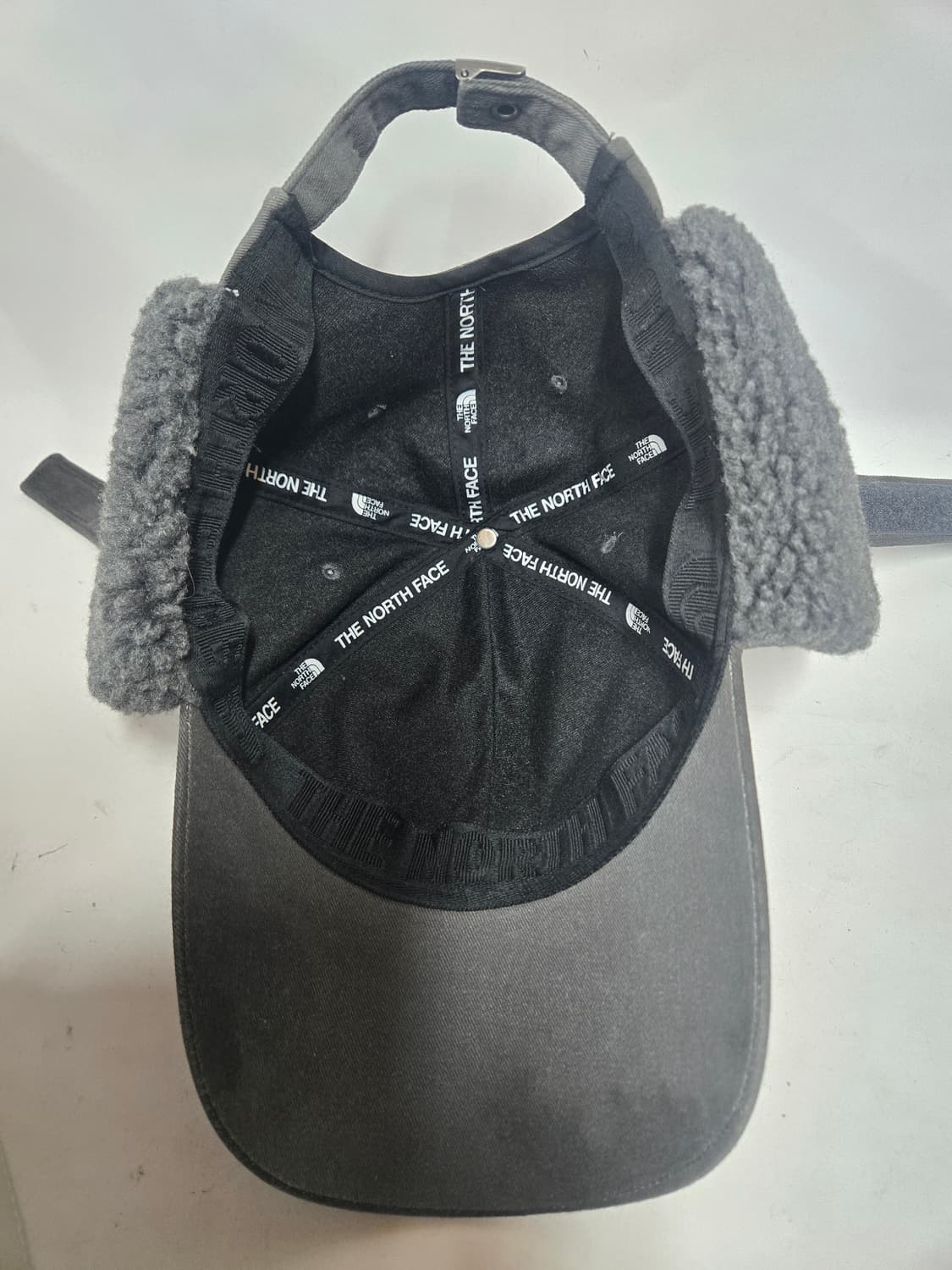 노스페이스 귀달이 겨울 모자 차콜 상품이미지4