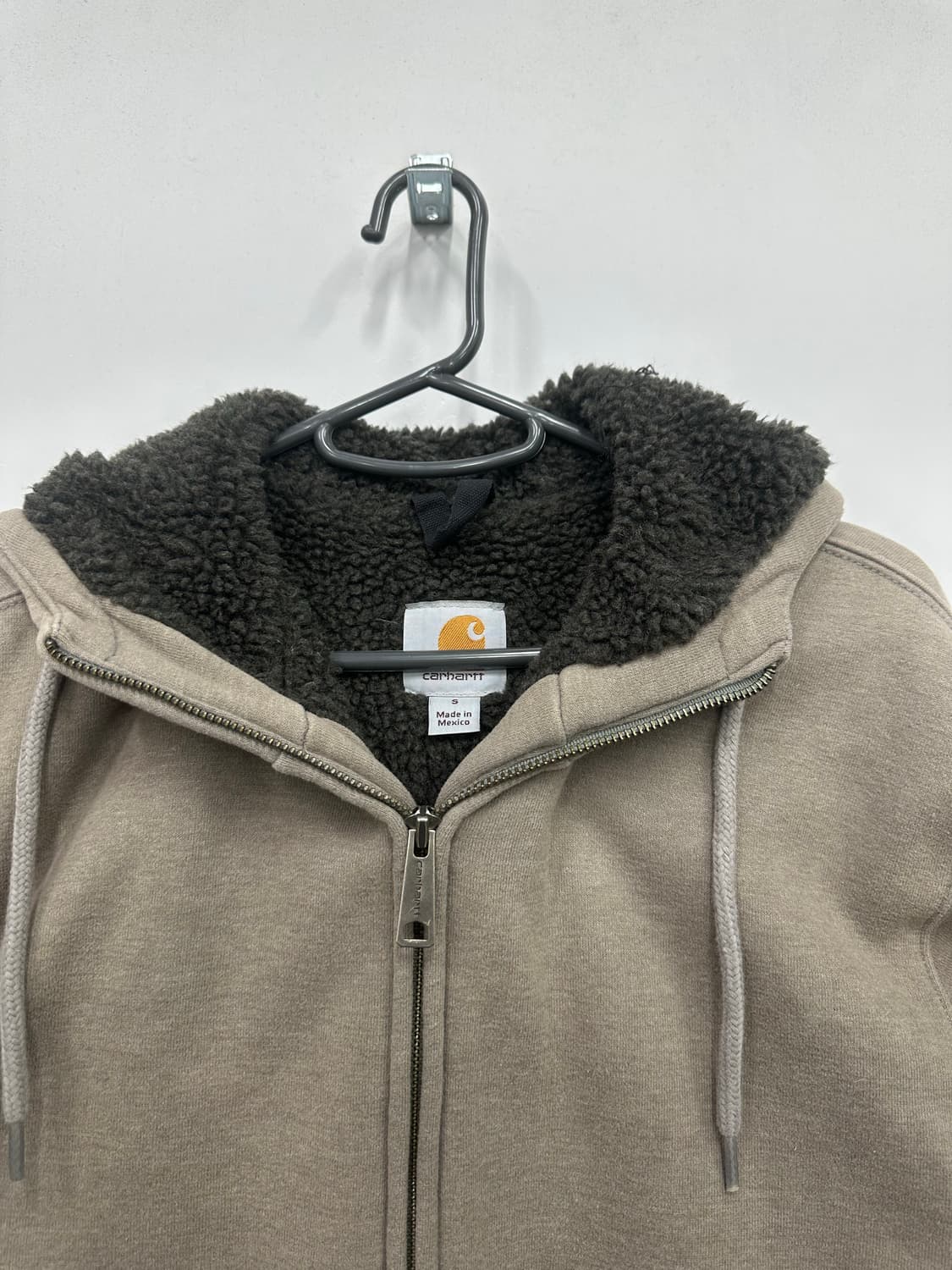 칼하트 양털 후드집업 상품이미지2