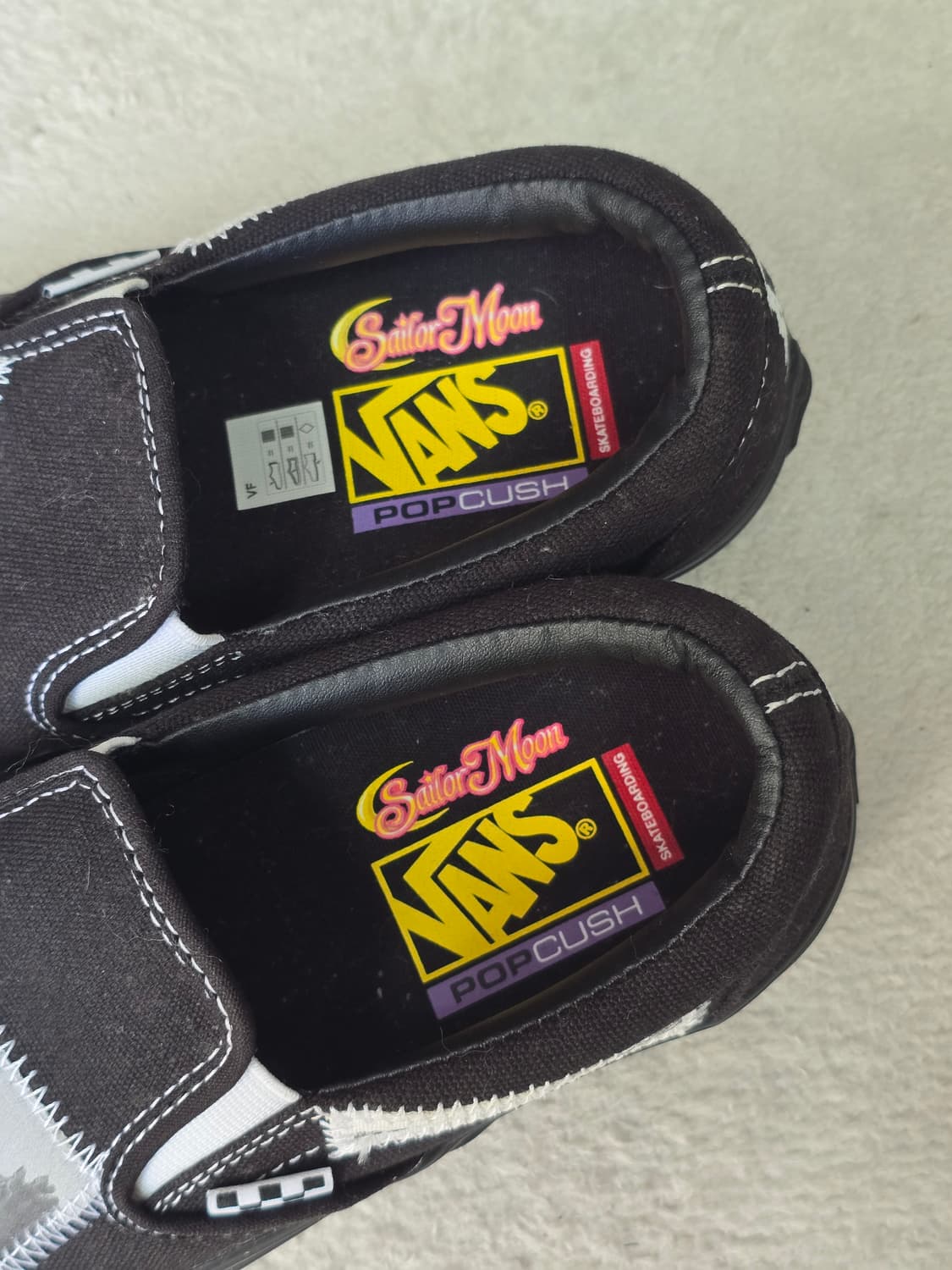 반스 x 리지 x 세일러문 슬립온 245 상품이미지5