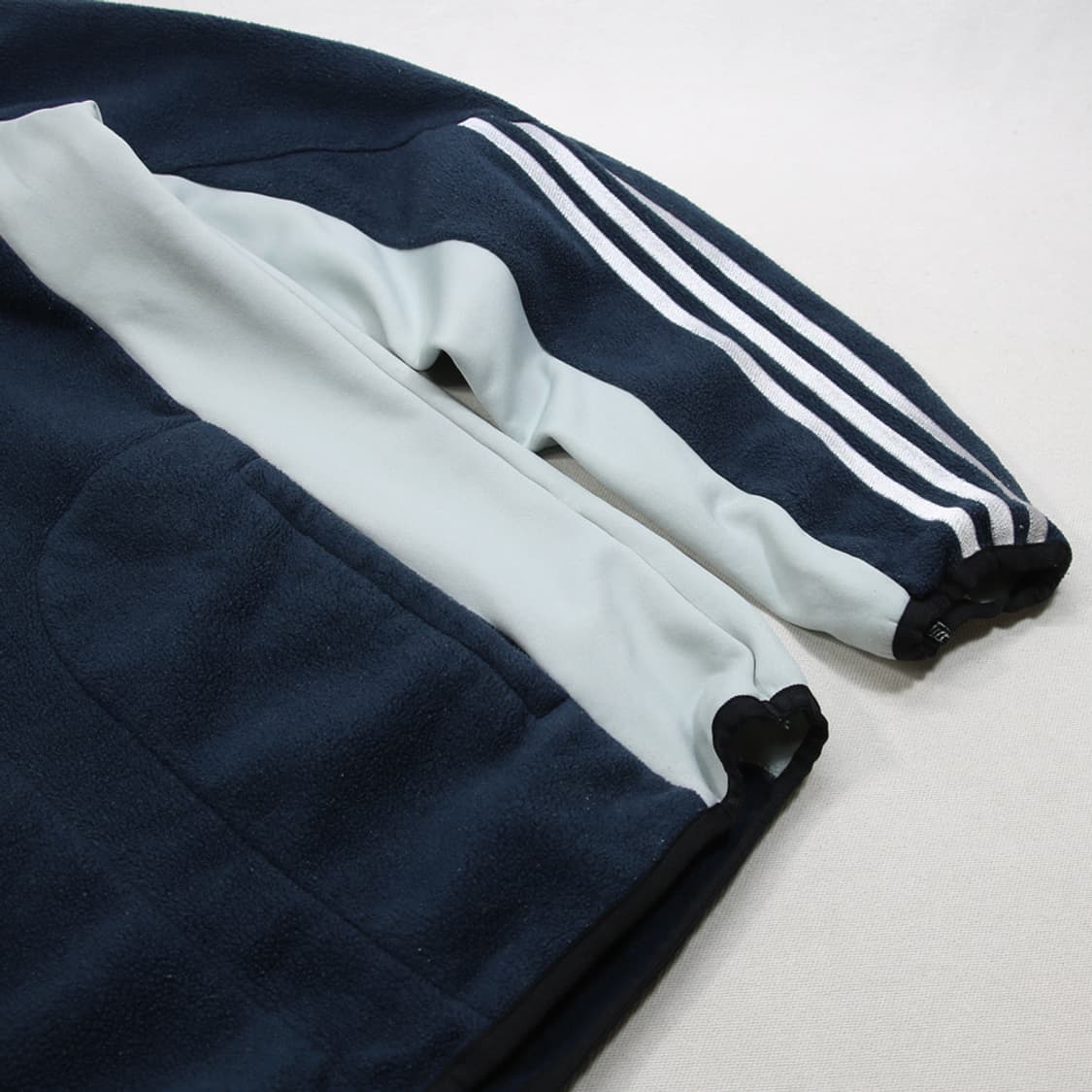 (착용컷) 아디다스 하프 집업 플리스 (남성용 95-98) 상품이미지6