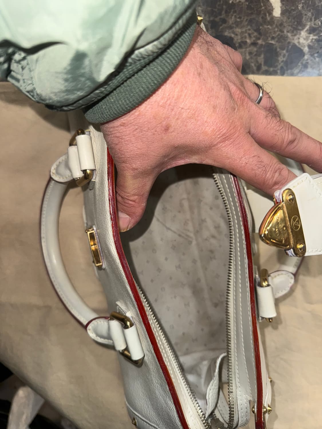 정품 루이비통 수할리 레파누이 PM 팝니다 상품이미지7