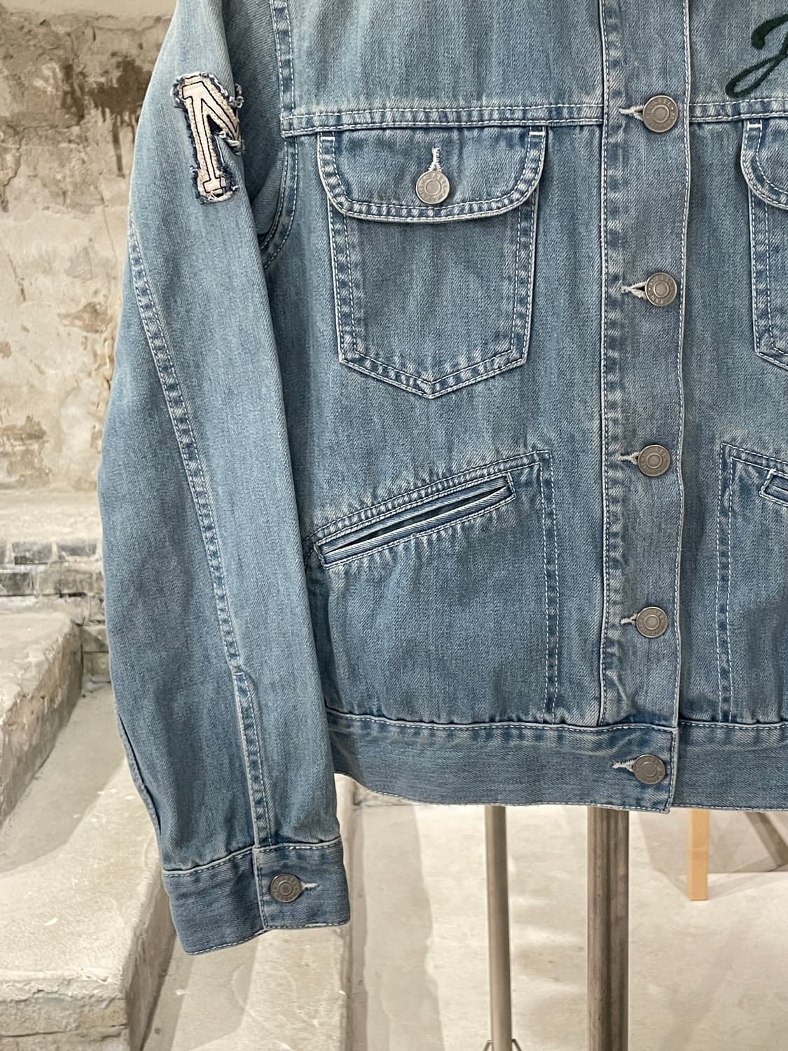 이자벨 마랑 에뚜왈 연청 레인 메이커스 크롭 데님 자켓 상품이미지5