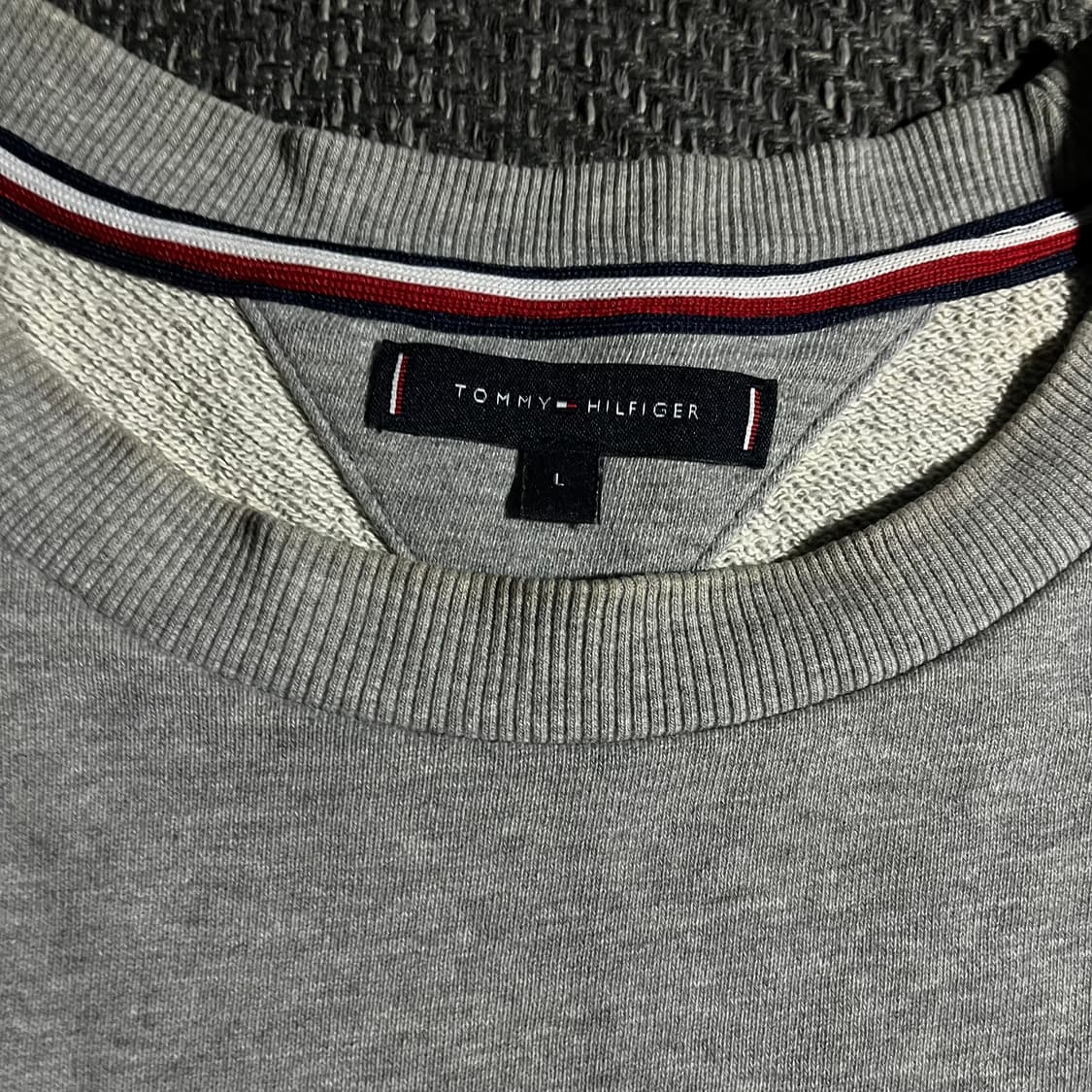 [L] TOMMY HILFIGER 타미힐피거 로고 맨투맨 상품이미지4