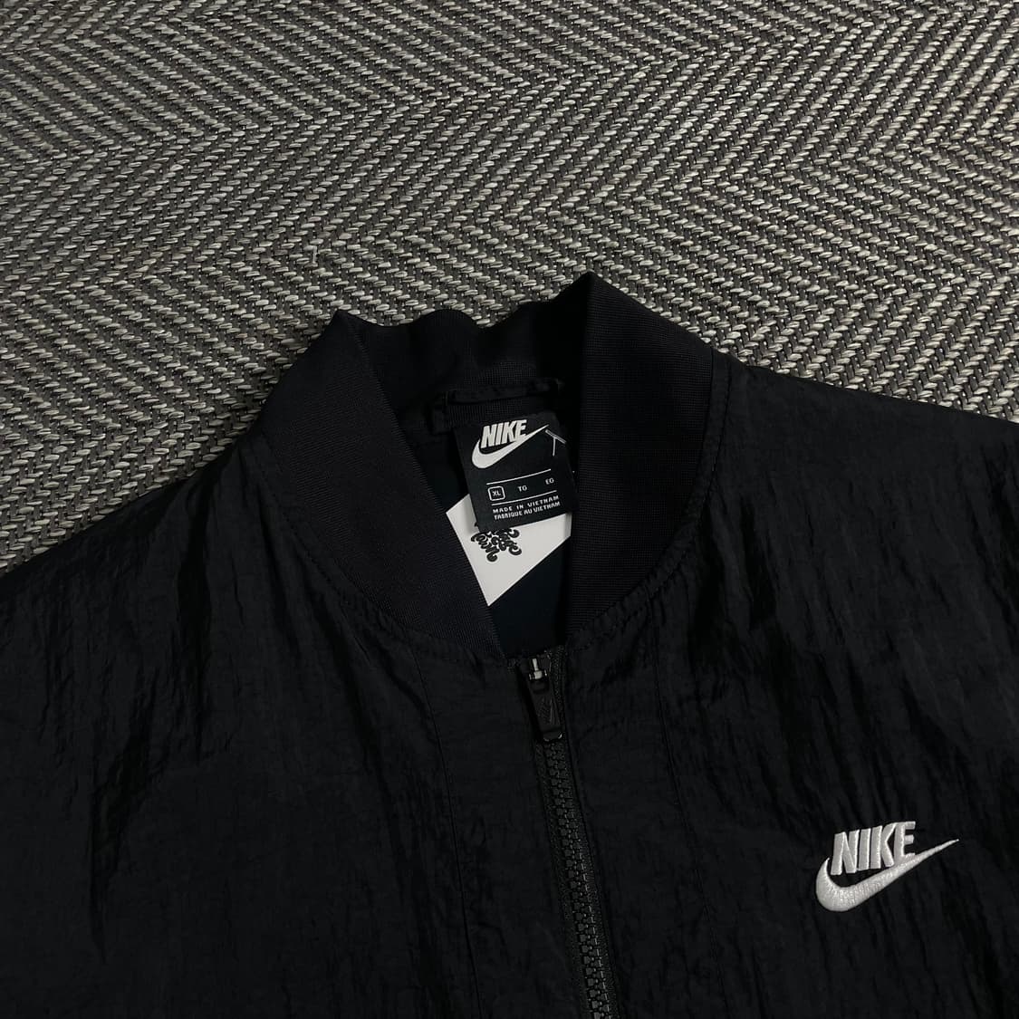 나이키 퓨츄라 나일론 우븐 봄버 자켓 블랙y 3600 상품이미지5