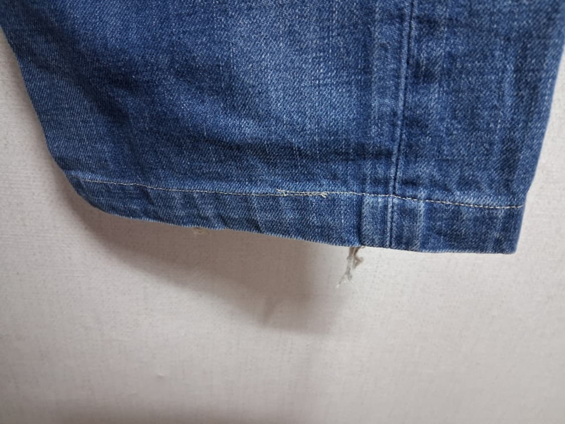 일본구제 디젤 빈티지청바지 32인치
원산지 이탈리아 디젤정품 상품이미지5