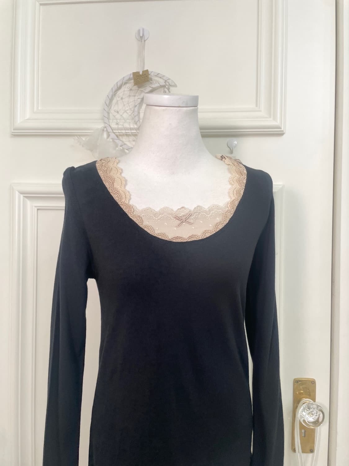 black cotton lace point long sleeve top 상품이미지5