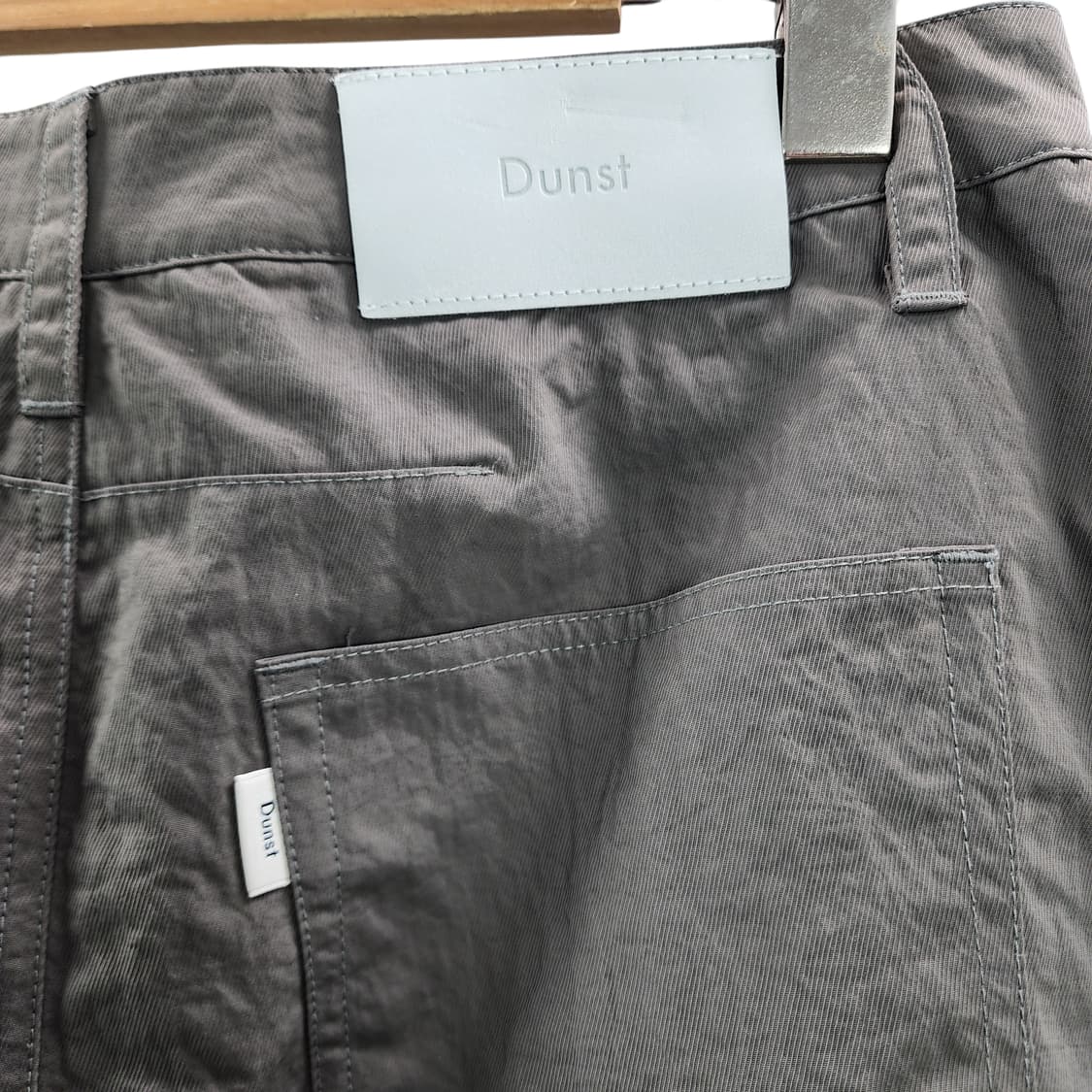 [M] Dunst 던스트 슬릿 패디드 펜슬 롱스커트 올리브 상품이미지8