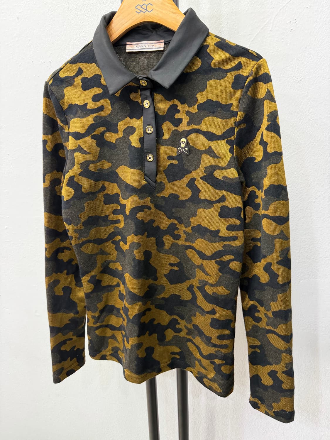 정품) 마크앤로나 여성 카모플라쥬 카라 티셔츠 S 상품이미지3