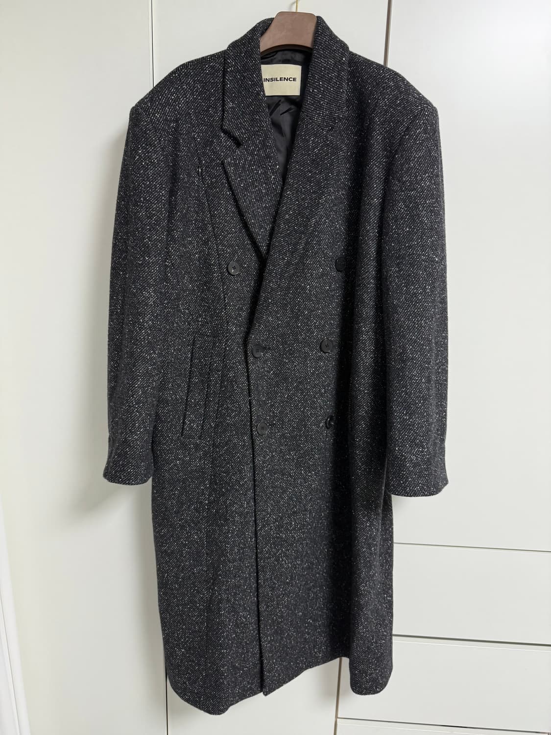 인사일런스 인시전 네프 울 코트 상품이미지1