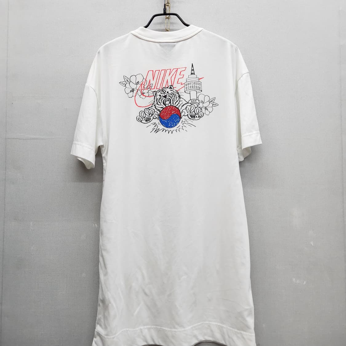 나이키 남산타워 호랑이 프린팅 반팔 스트링 원피스M(M) 상품이미지1