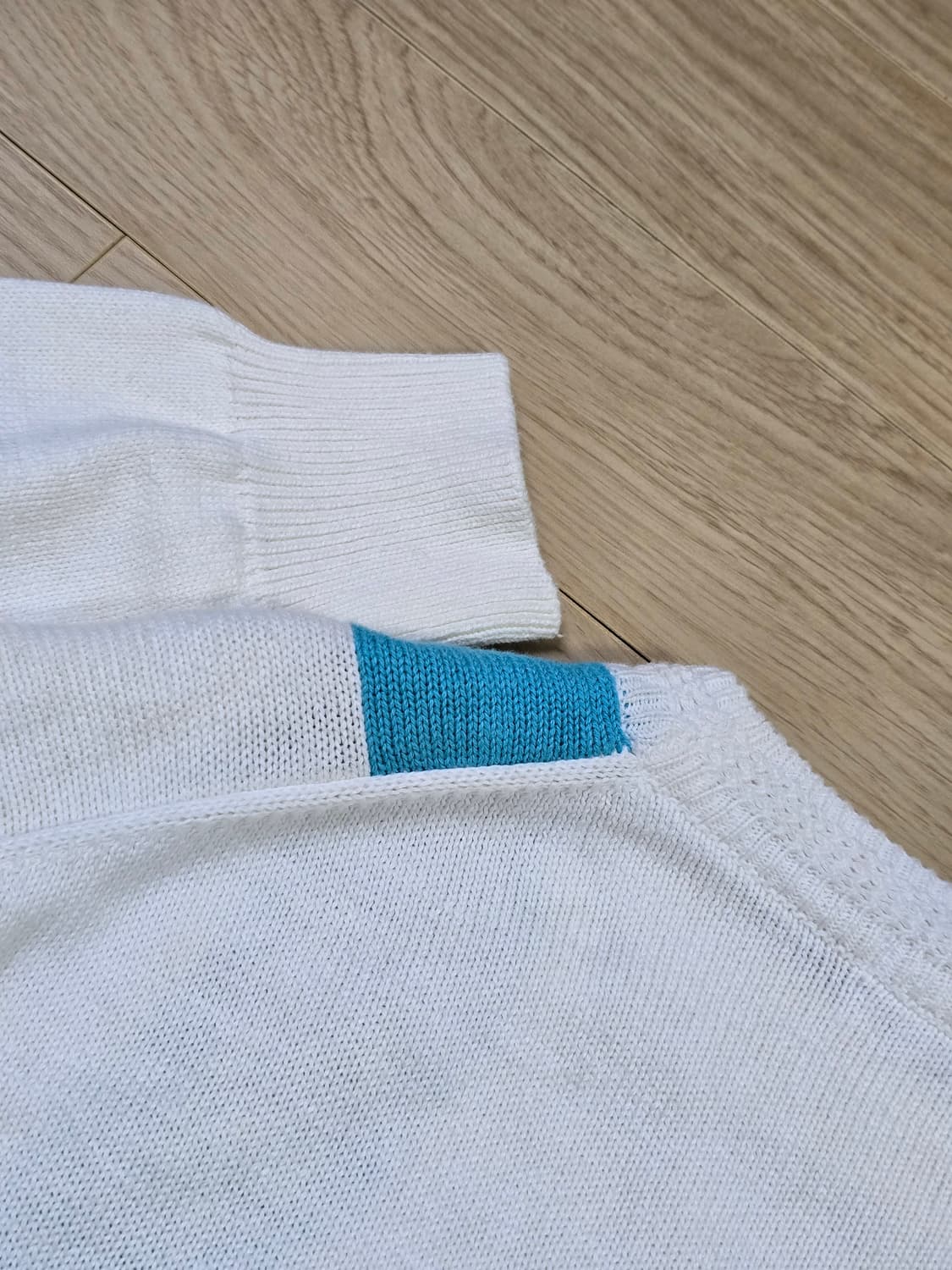 꾸레쥬 옴므 자수로고 코튼 니트 L사이즈 상품이미지6