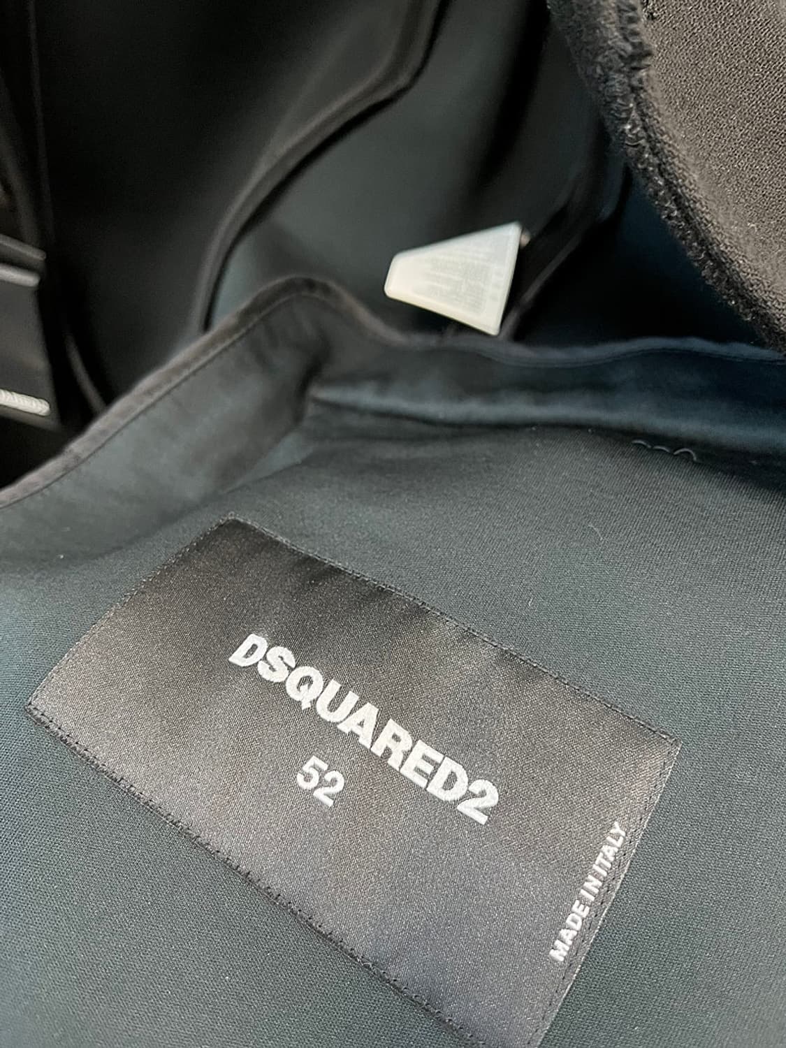 105) 디스퀘어드 블랙 싱글 울코트  상품이미지9