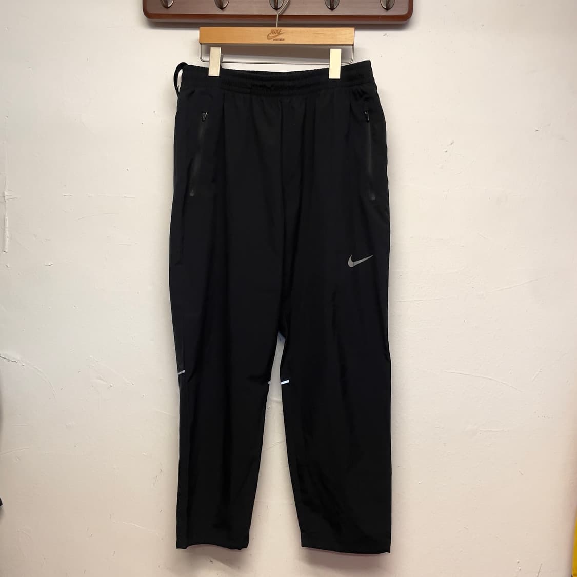 나이키 에센셜 블랙 트랙 팬츠   상품이미지1