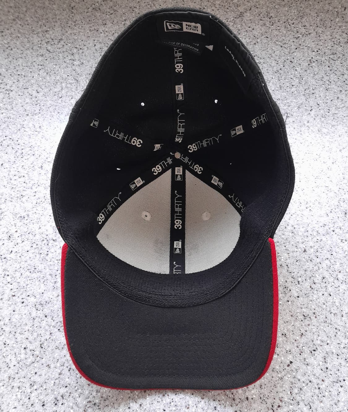 💥뉴에라 X 맨유 밴딩 볼캡 블랙 (L/XL)  상품이미지5