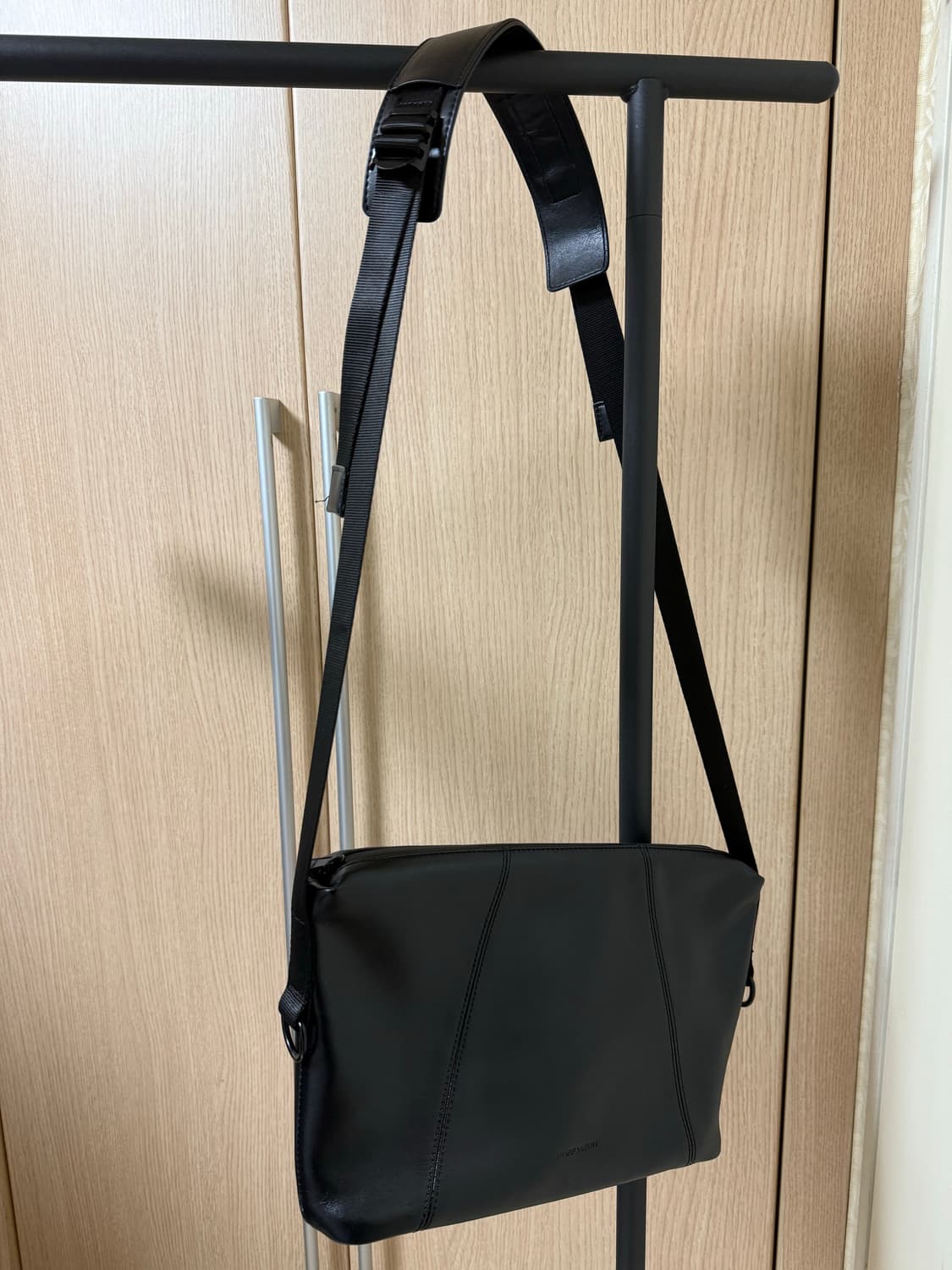 도프제이슨 카우하이드 스몰 크로스백 상품이미지2