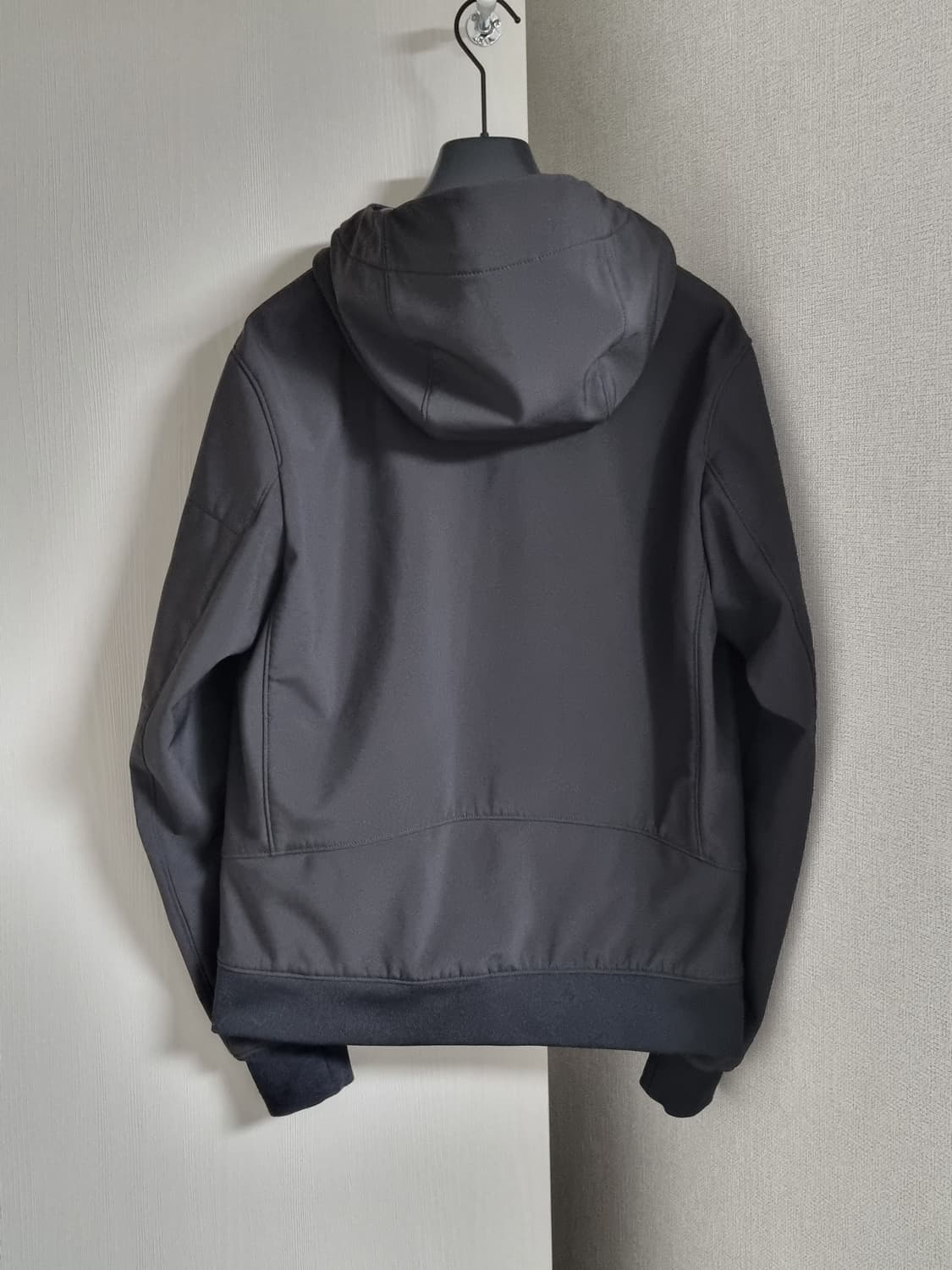 cp컴퍼니 쉘 바람막이 상품이미지2