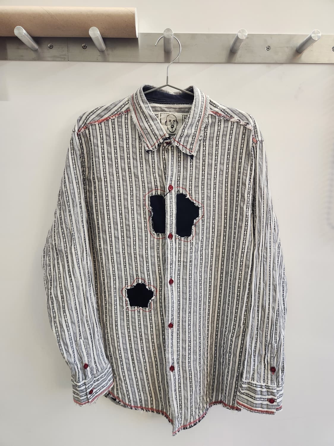 TAROCCI 패치워크 데미지 스트라이프 셔츠 상품이미지1