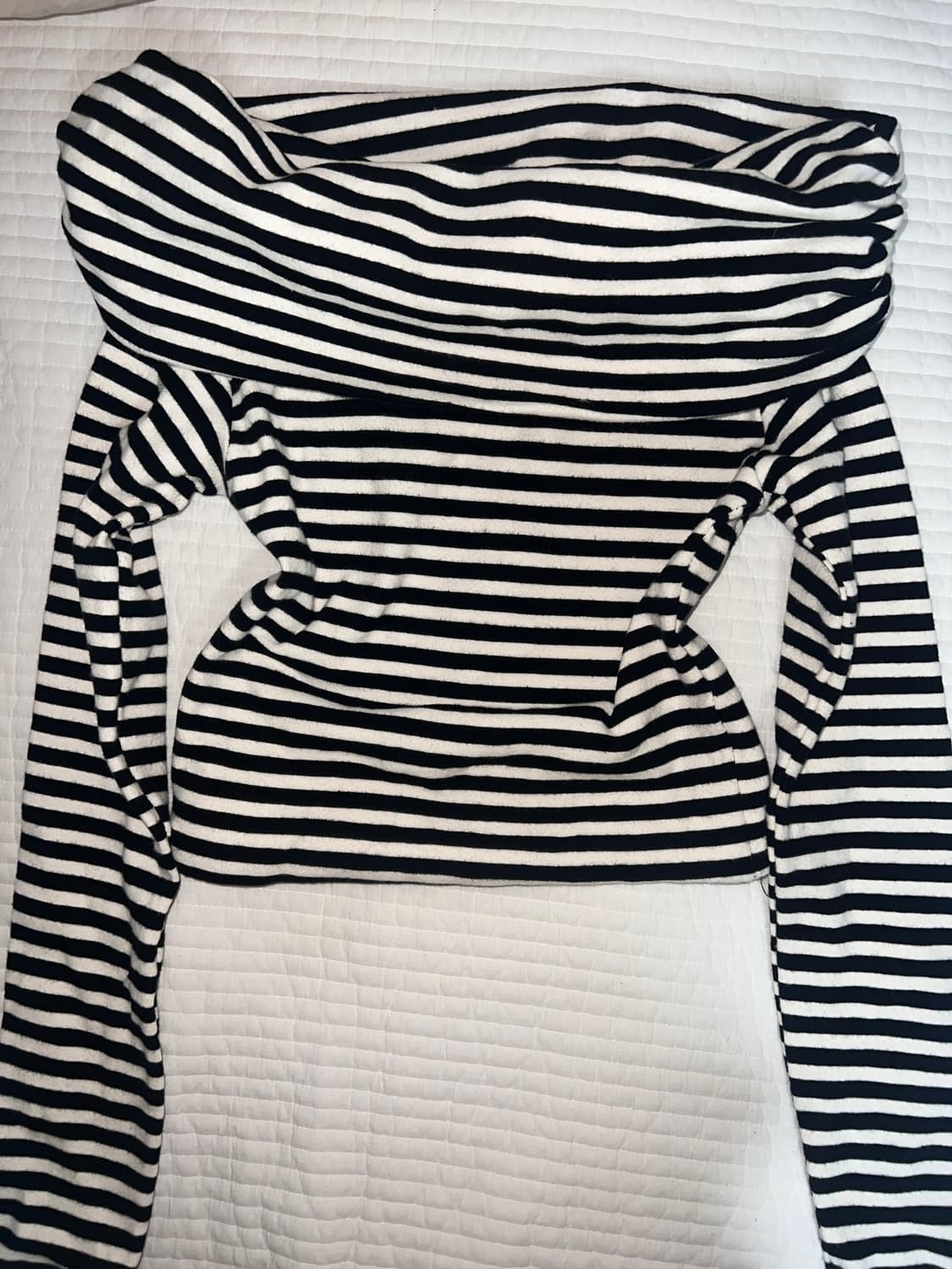 stripe off shoulder top 기모 도톰 스트라이프 오프숄더 상품이미지1