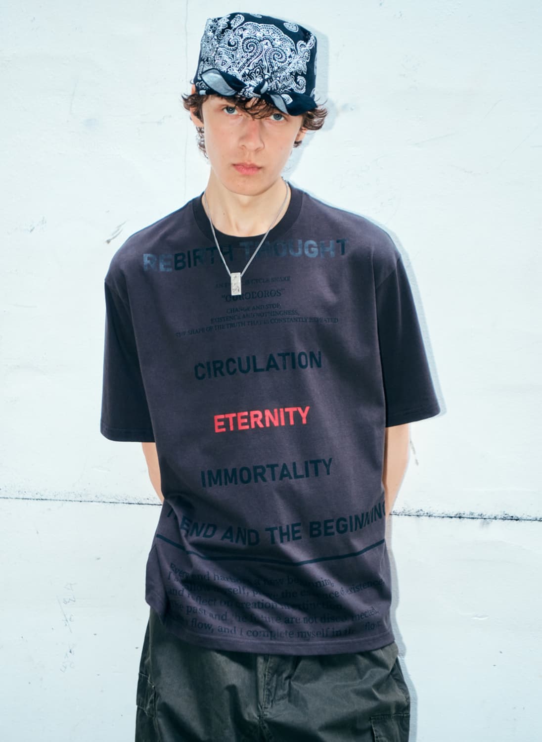 도프제이슨 디바인 레터링 티셔츠 차콜 상품이미지1