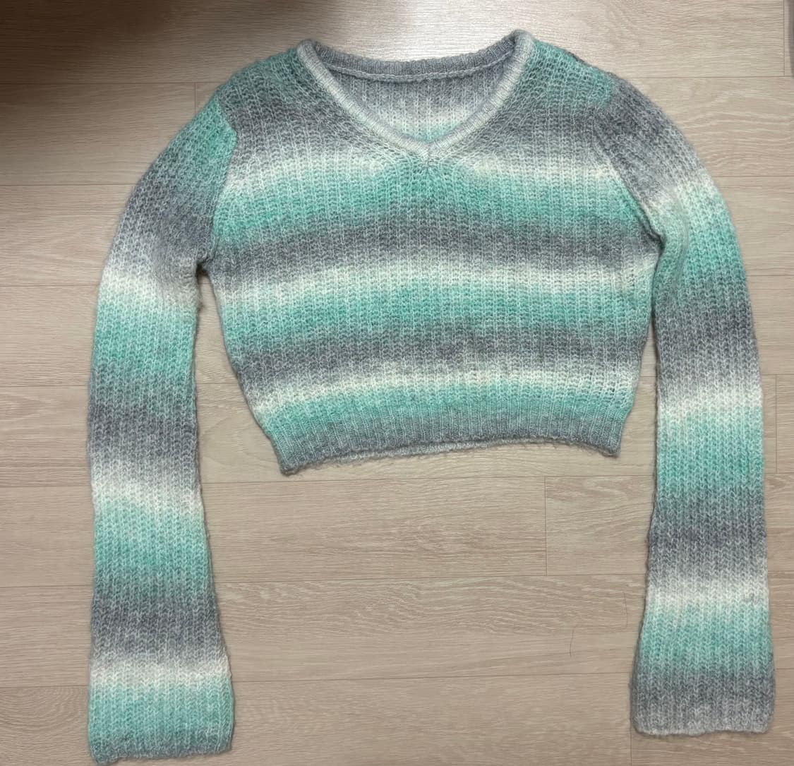 모리걸 민트그레이 크롭 니트 스웨터 상품이미지1
