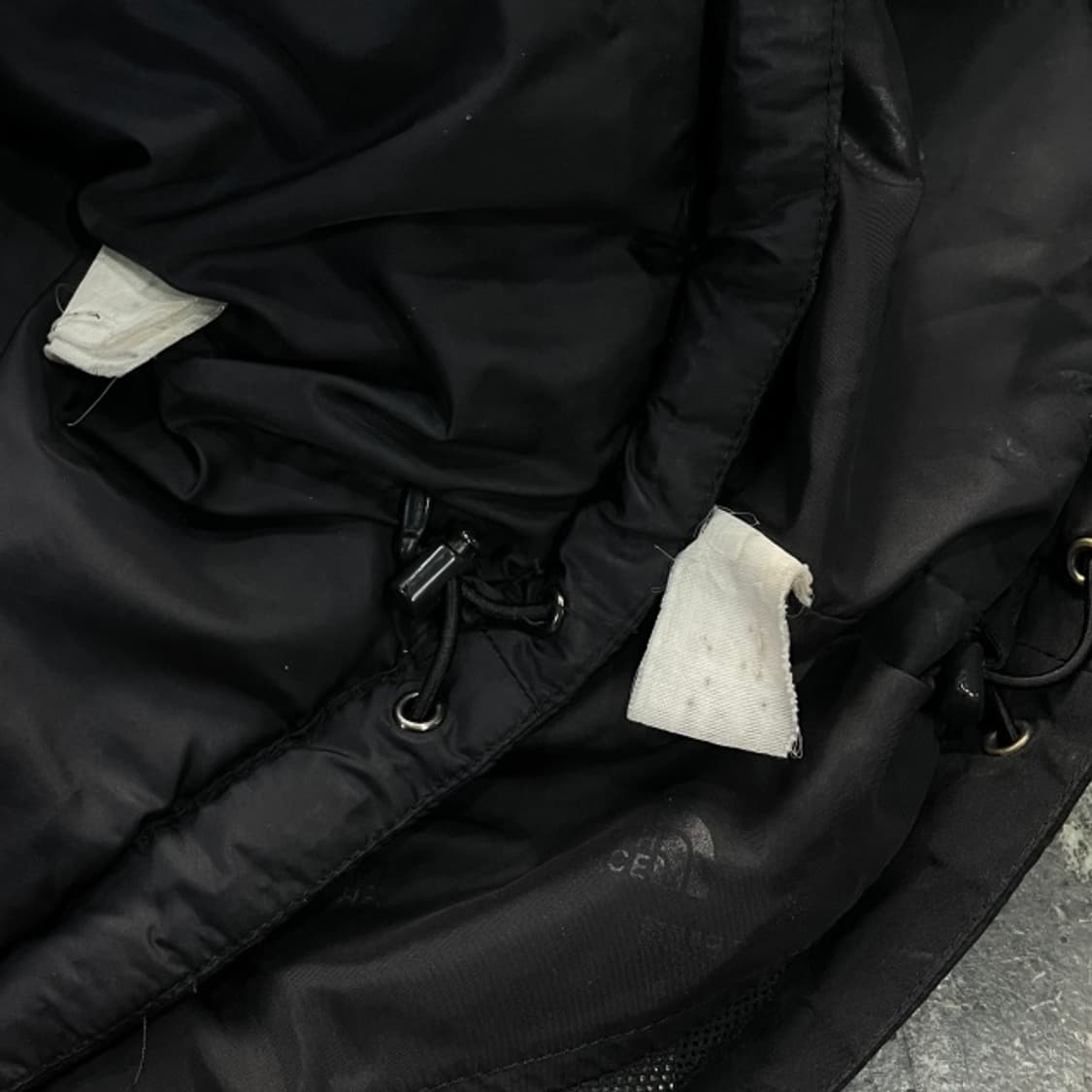 100 노스페이스 내피 경량패딩 상품이미지4